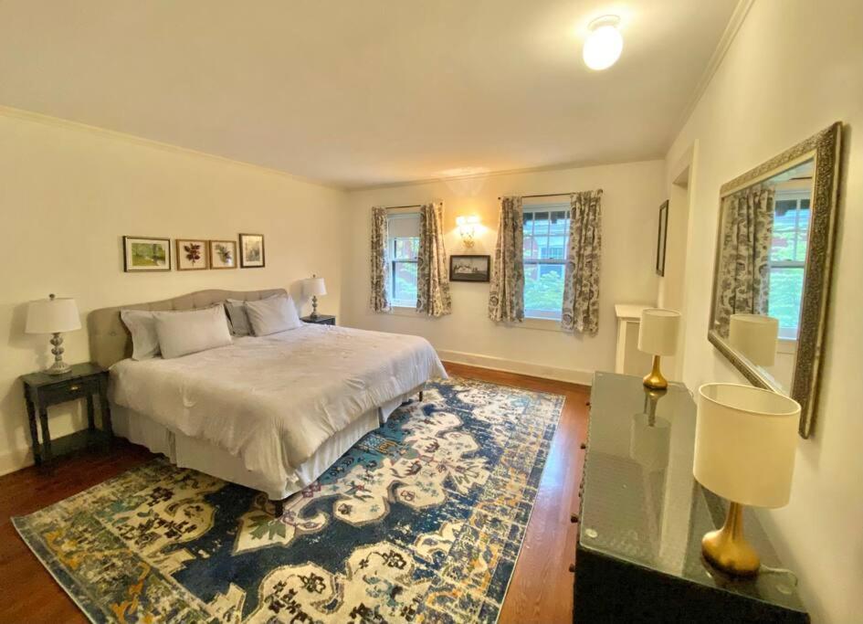 Luxurious Mansion for Large Groups, photo 14