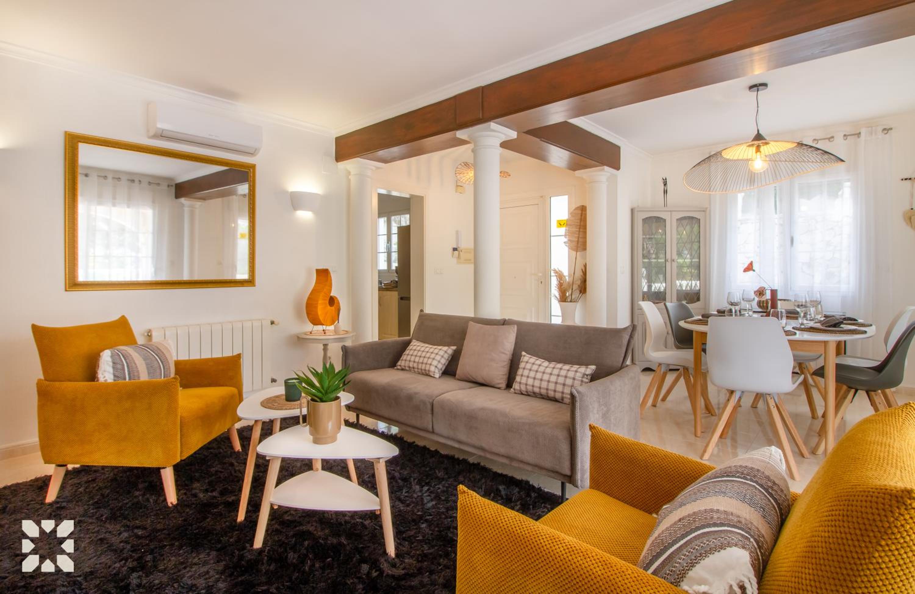 Villa Yanet by Abahana Villas