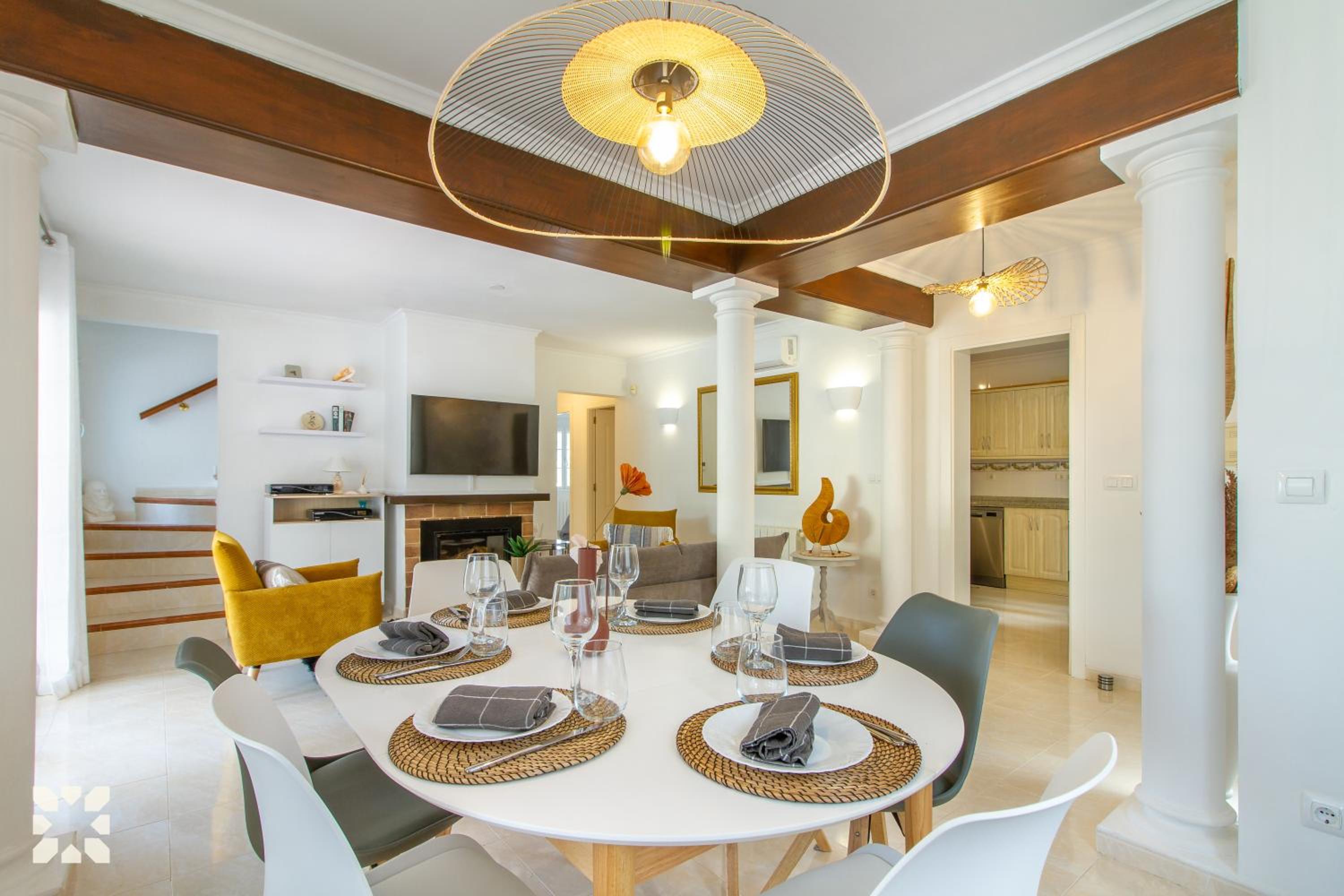 Villa Yanet by Abahana Villas