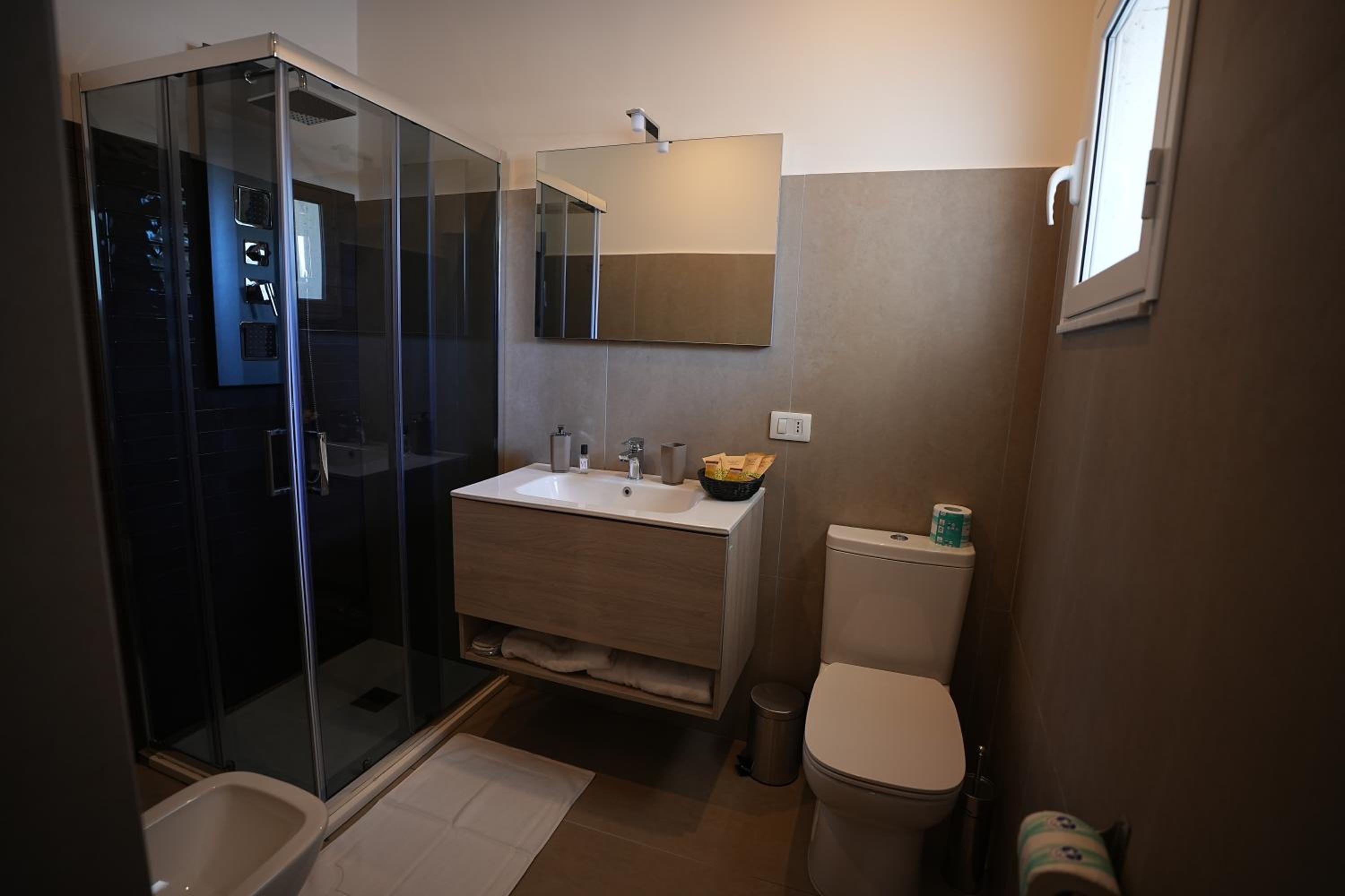 B&B Suites&Rooms piazza dei martiri view 2