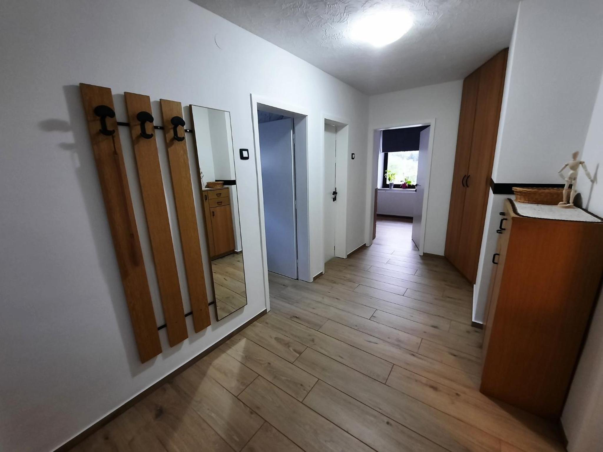 Apartment Break