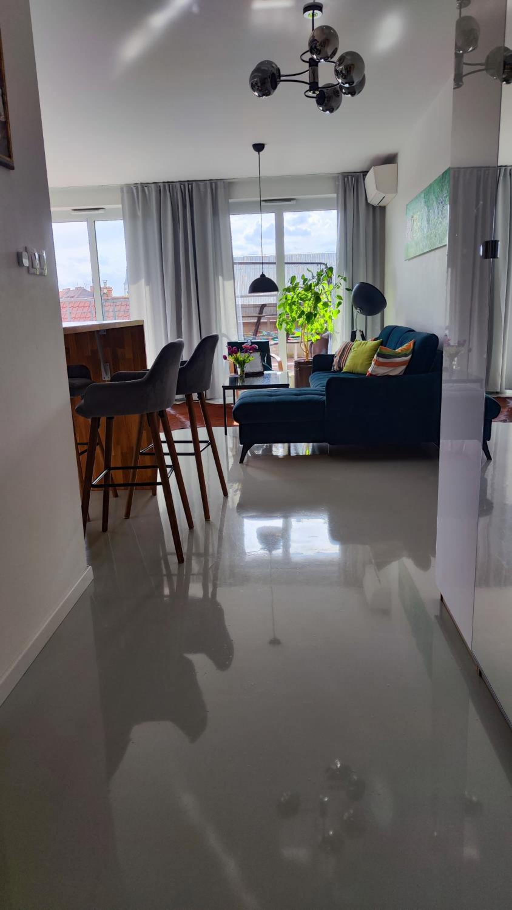 Barber's home, free private parking