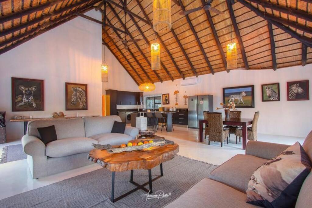 Luxury GuesthouseCo Butterfly House view 3