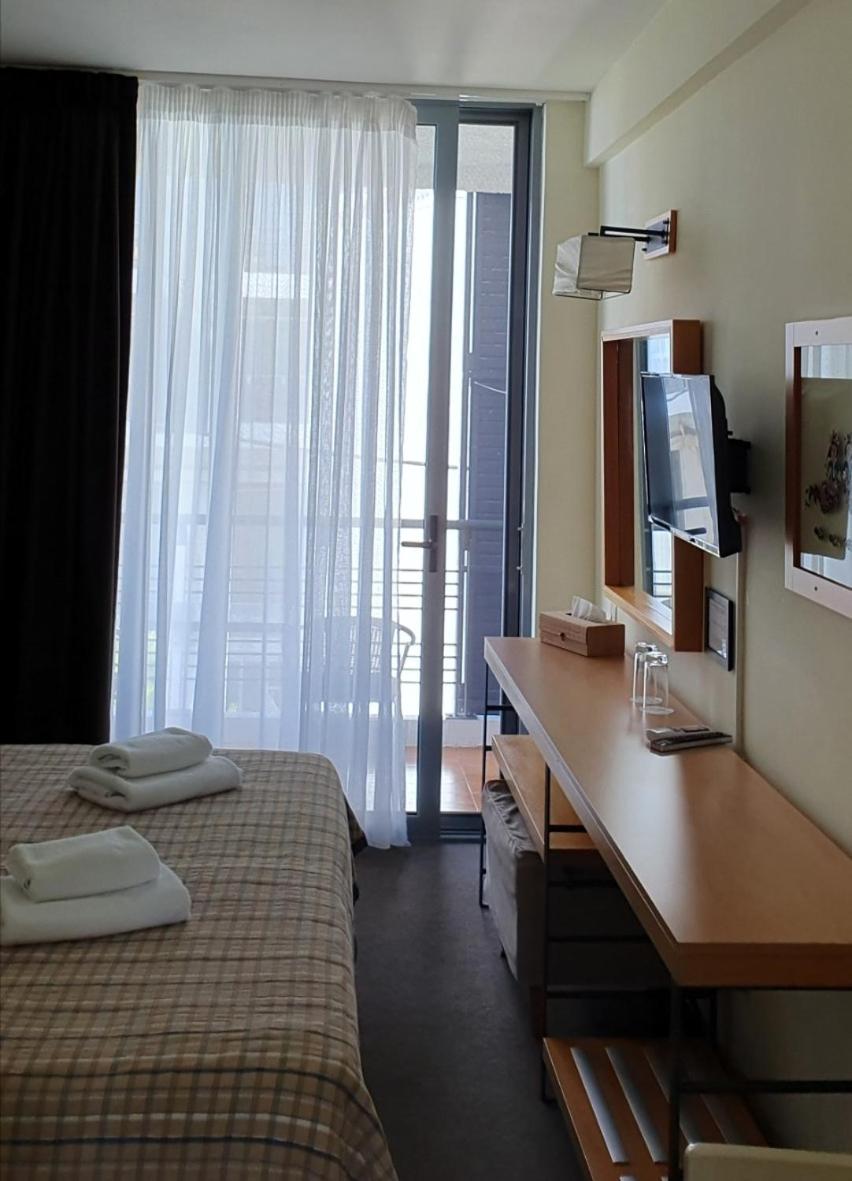 Spetses Hotel photo 2