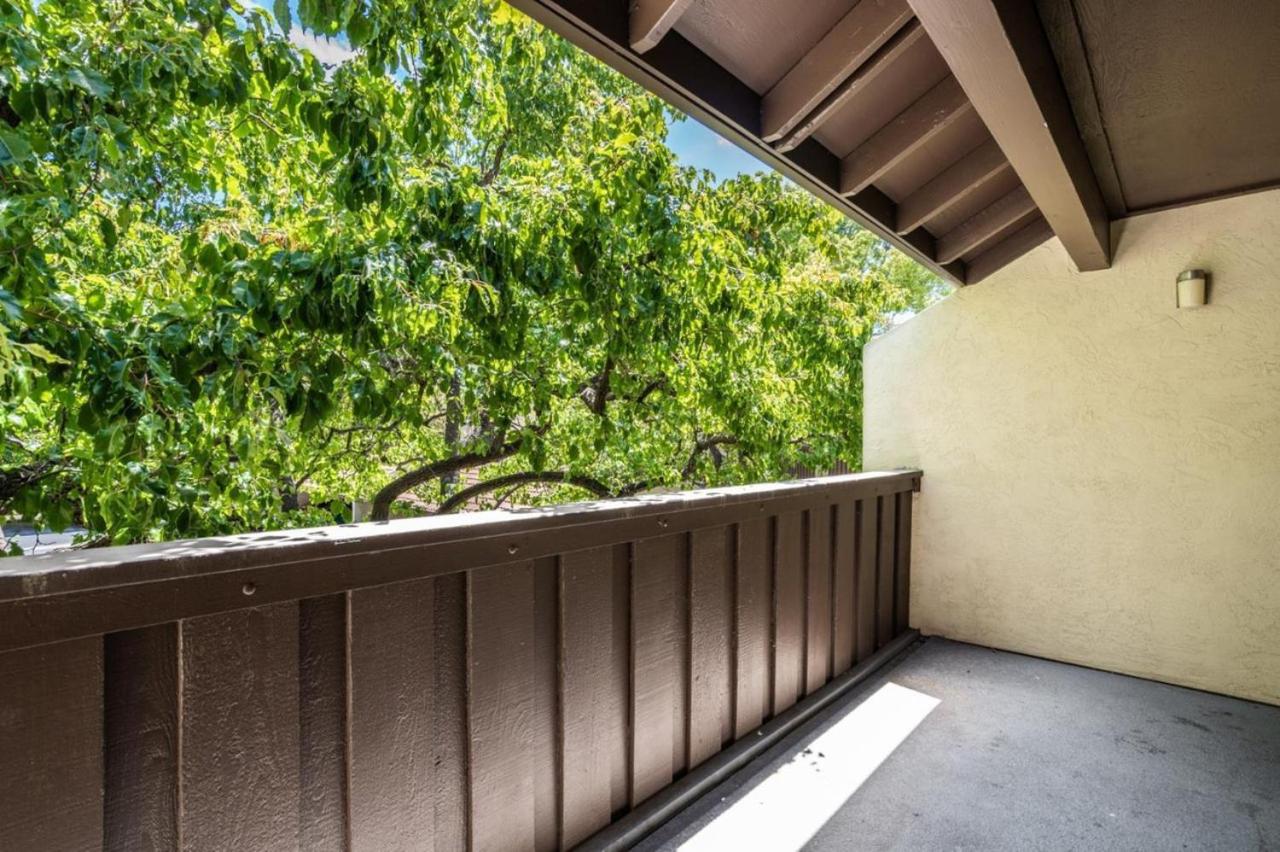 Spacious 2 bedroom 2 bath condo in the heart of Silicon Valley view 3