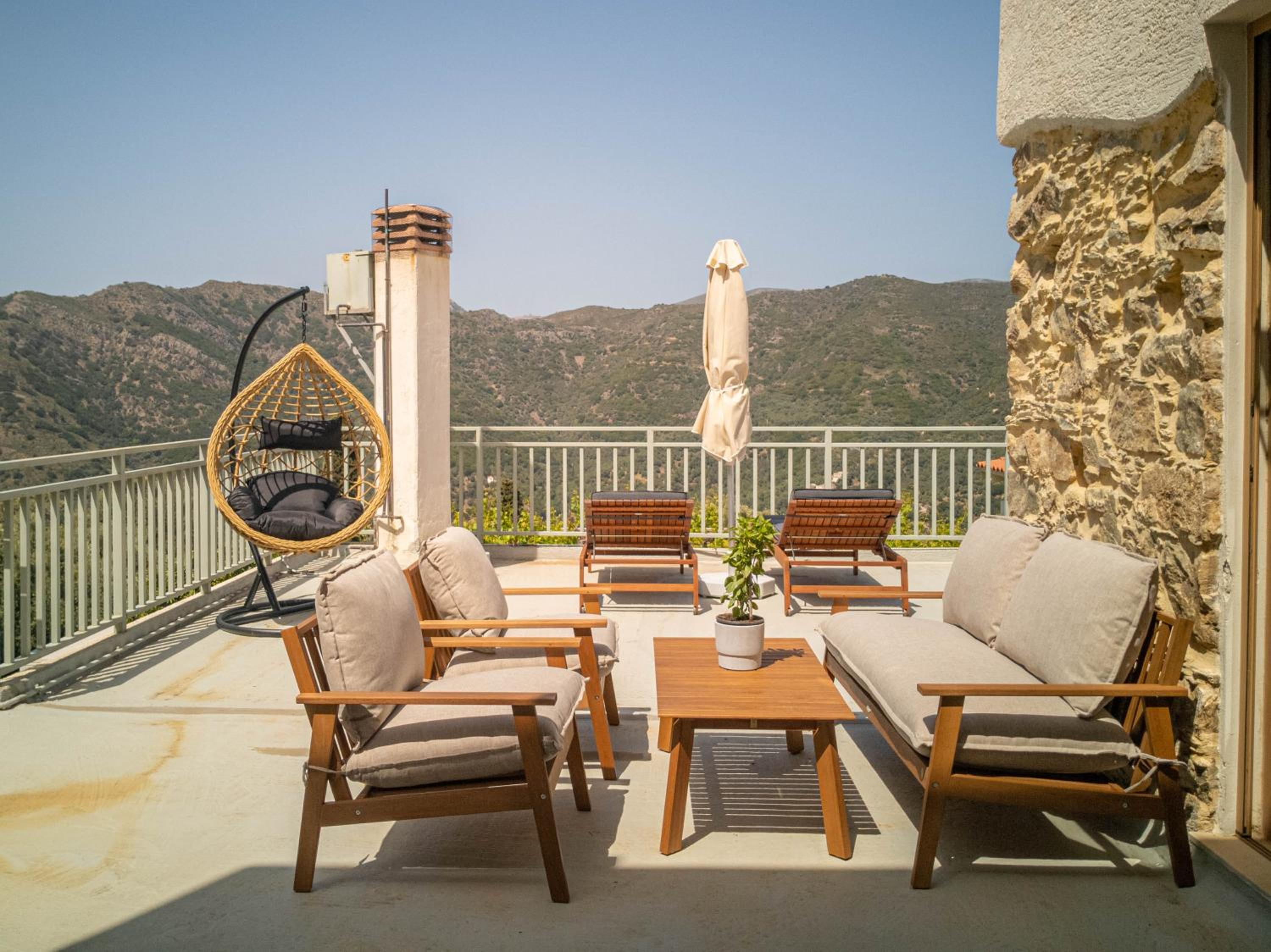 The Stone House - Two Bedrooms Maisonette view 3