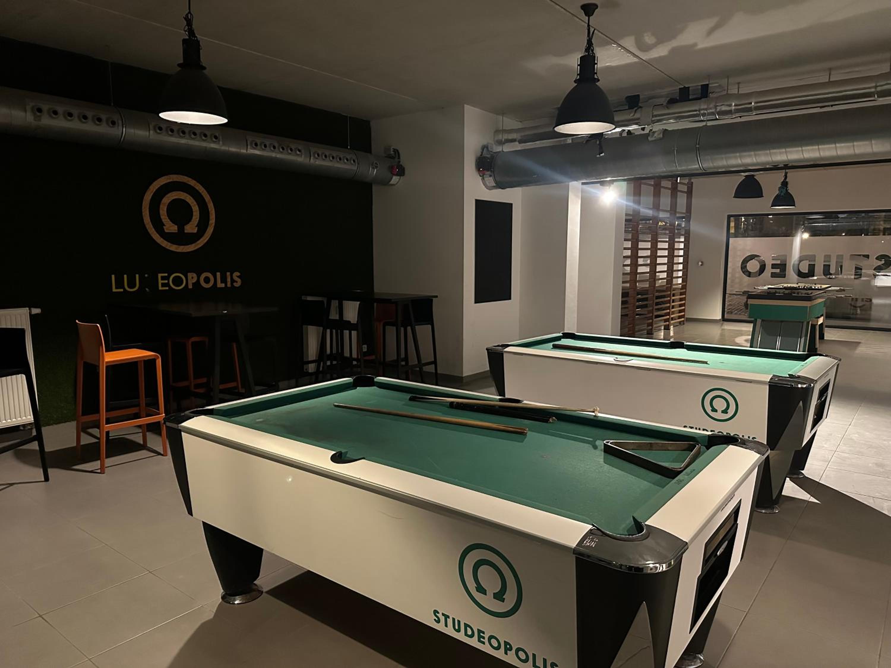 Furnished 2 Bedroom Apartment in City Center