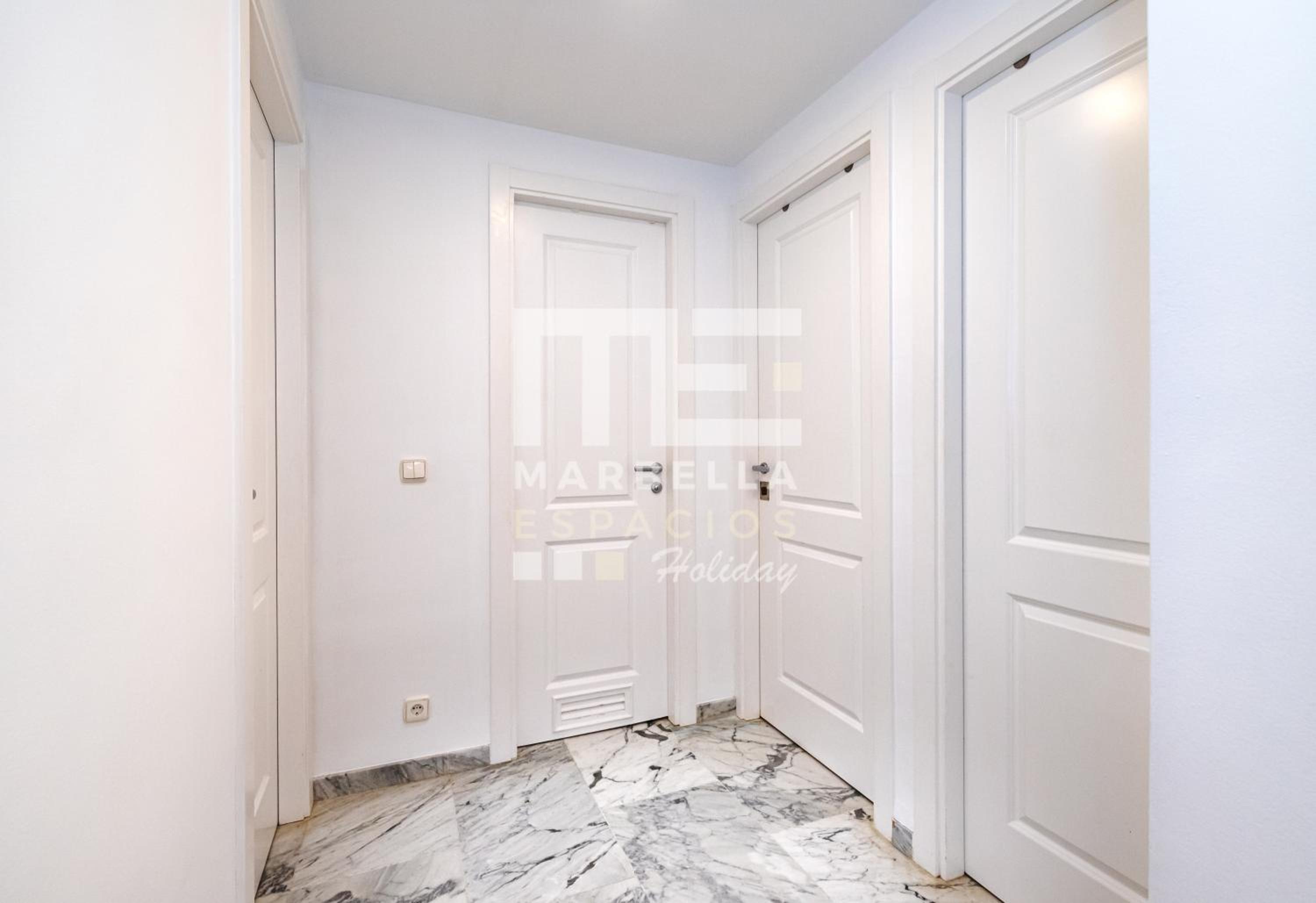 Chic garden flat 5min from beach