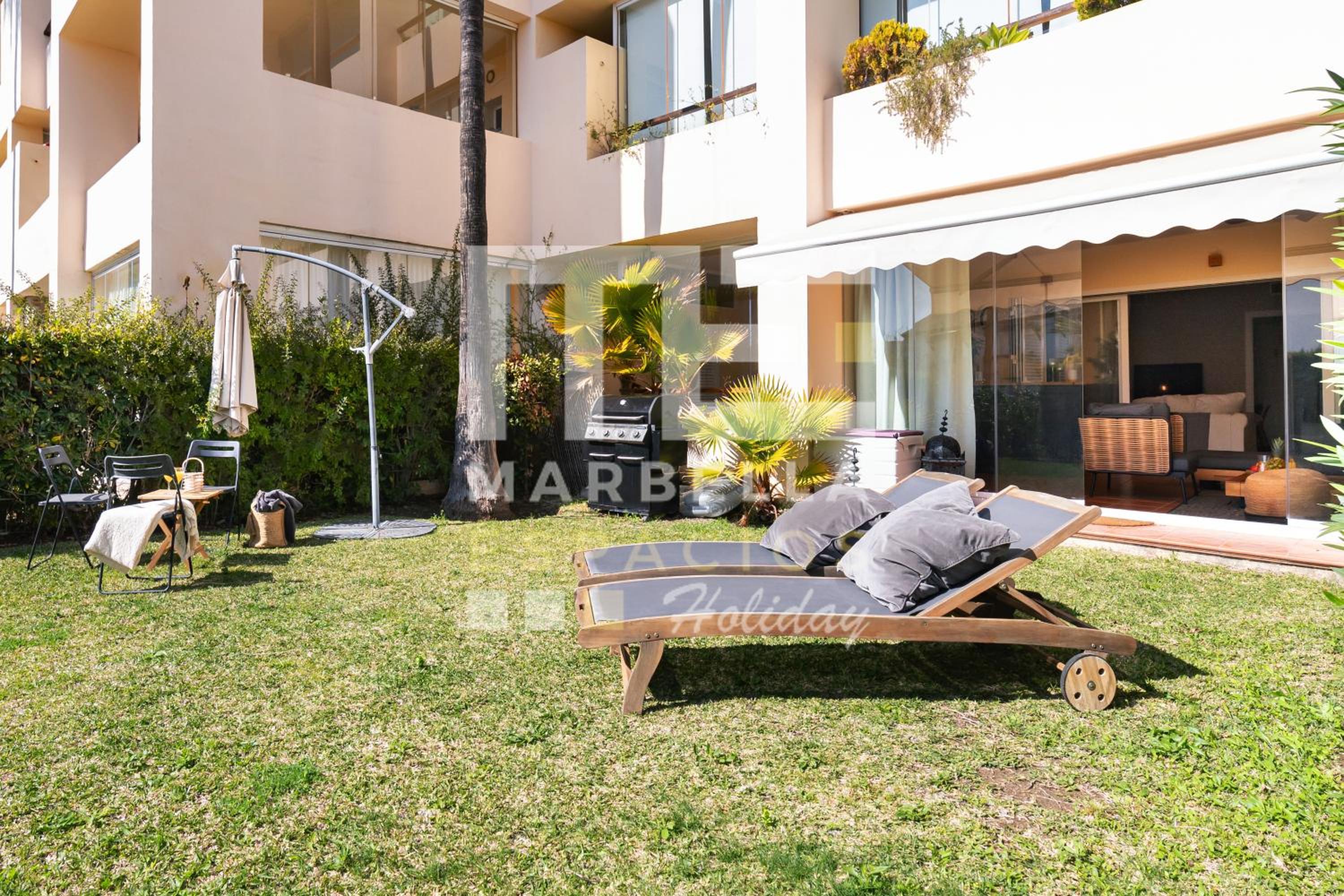 Chic garden flat 5min from beach