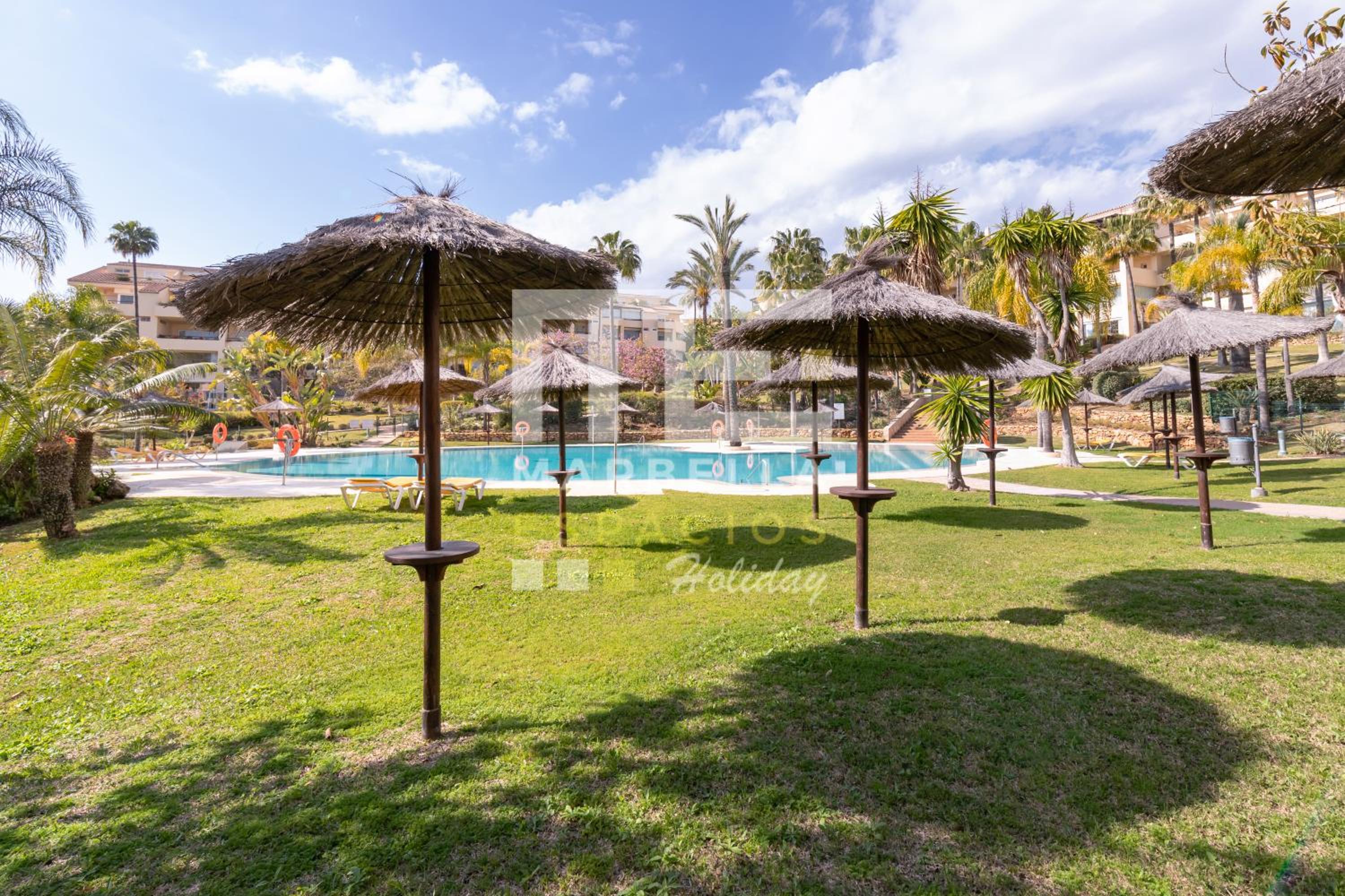 Chic garden flat 5min from beach