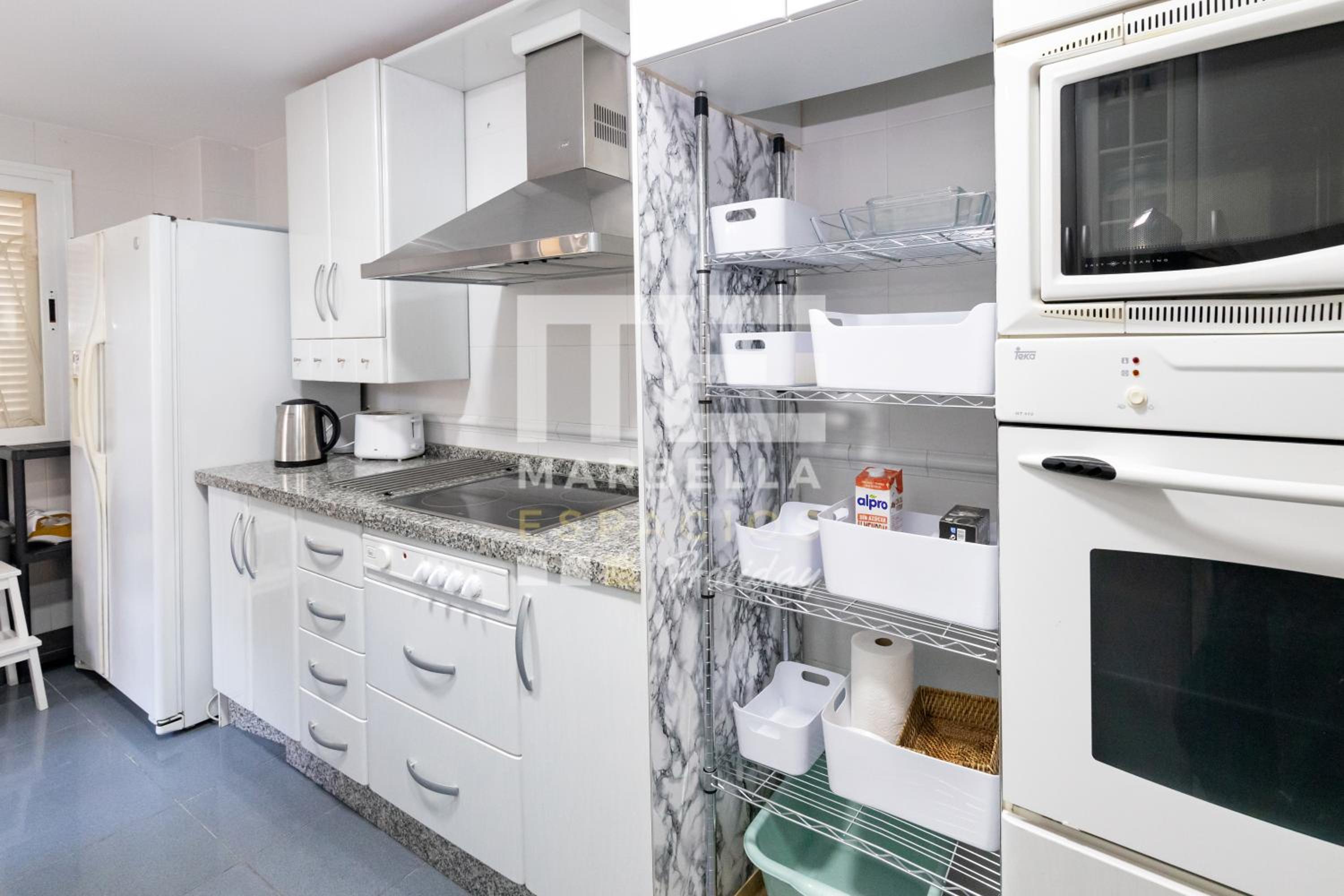 Chic garden flat 5min from beach
