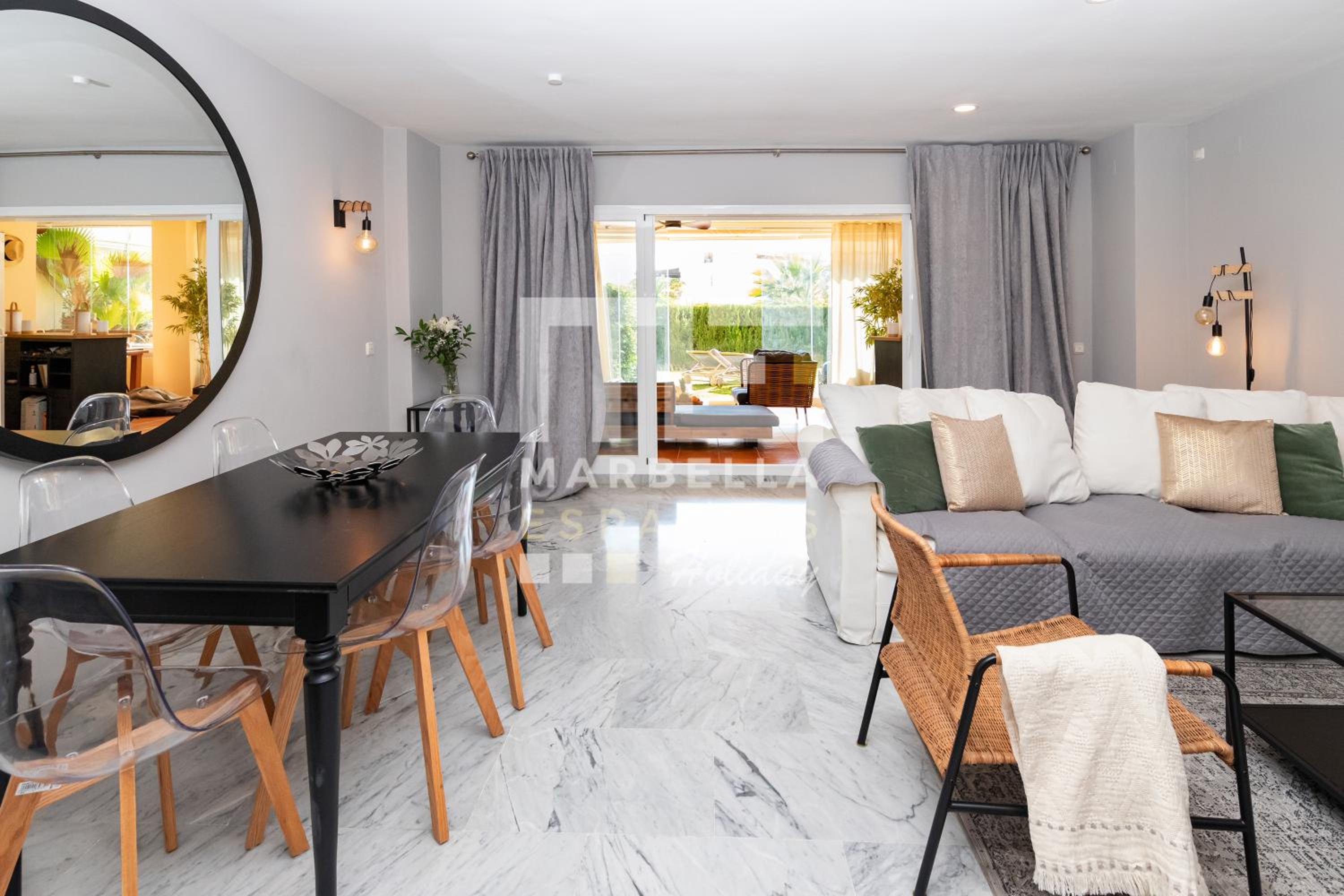 Chic garden flat 5min from beach