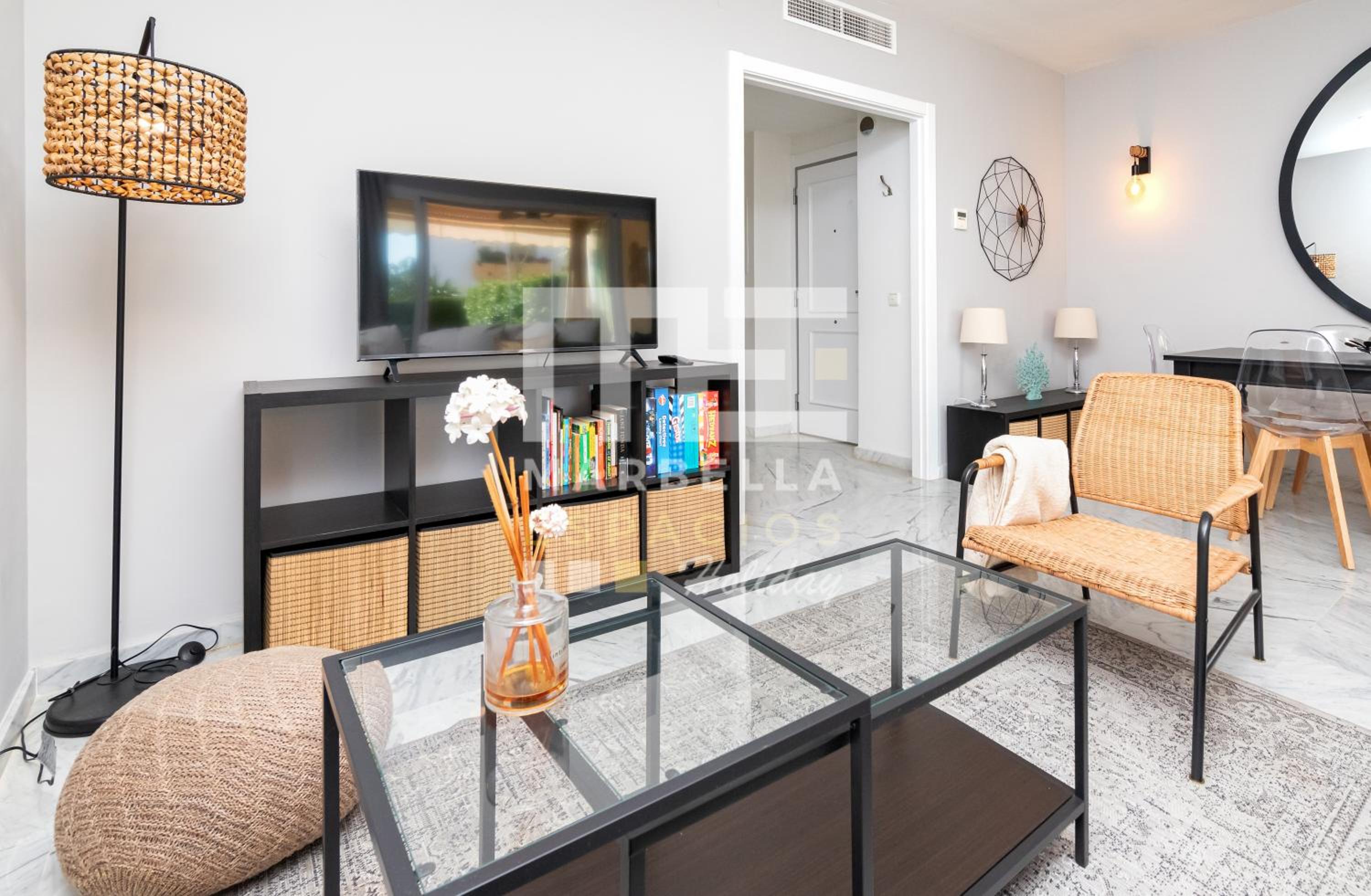 Chic garden flat 5min from beach