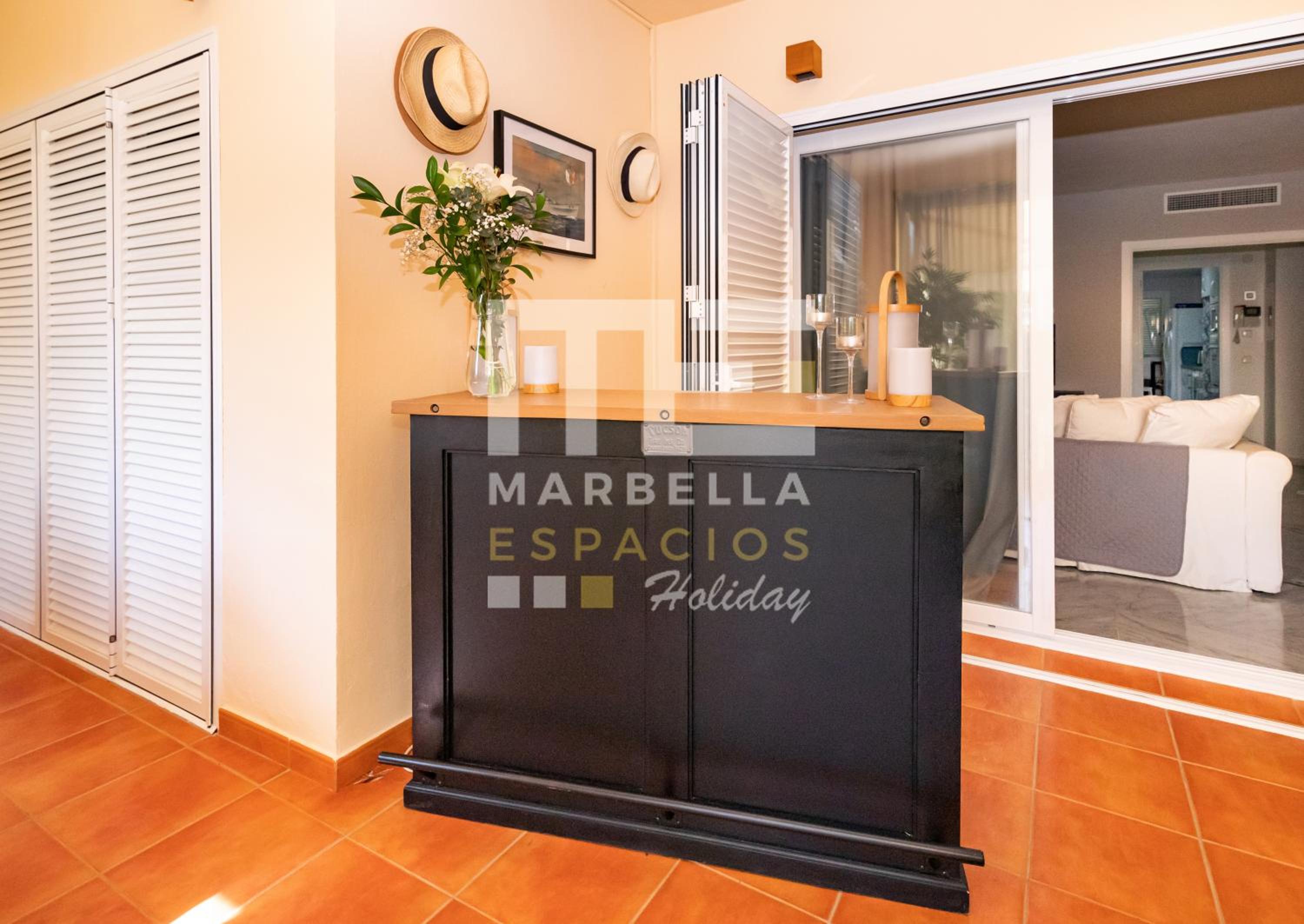 Chic garden flat 5min from beach