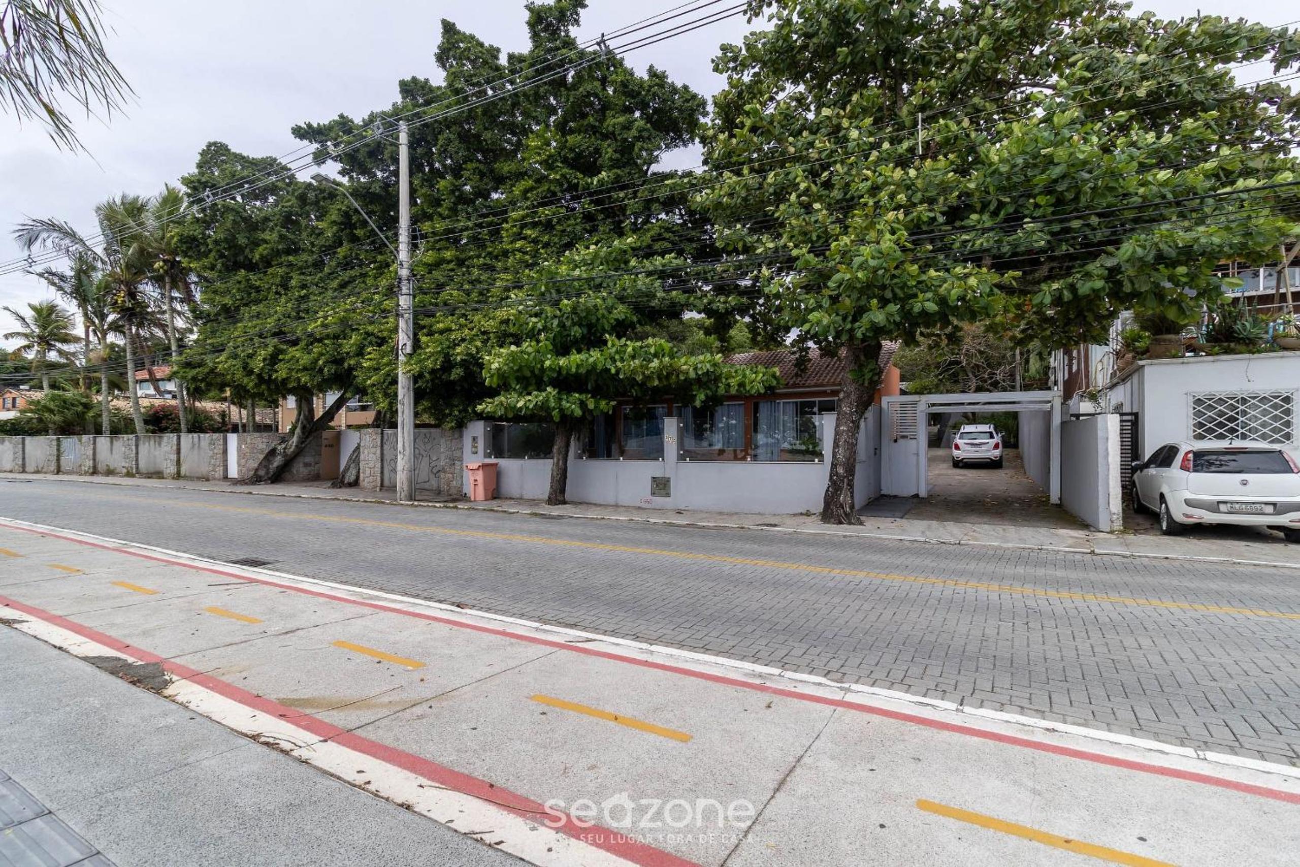 Apartments and Studios Facing Lagoa da Conceição SDR