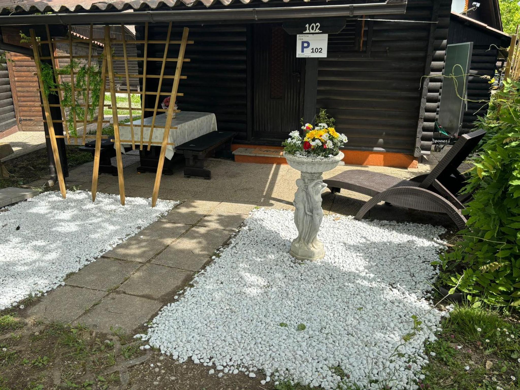 Green Sky House view 3