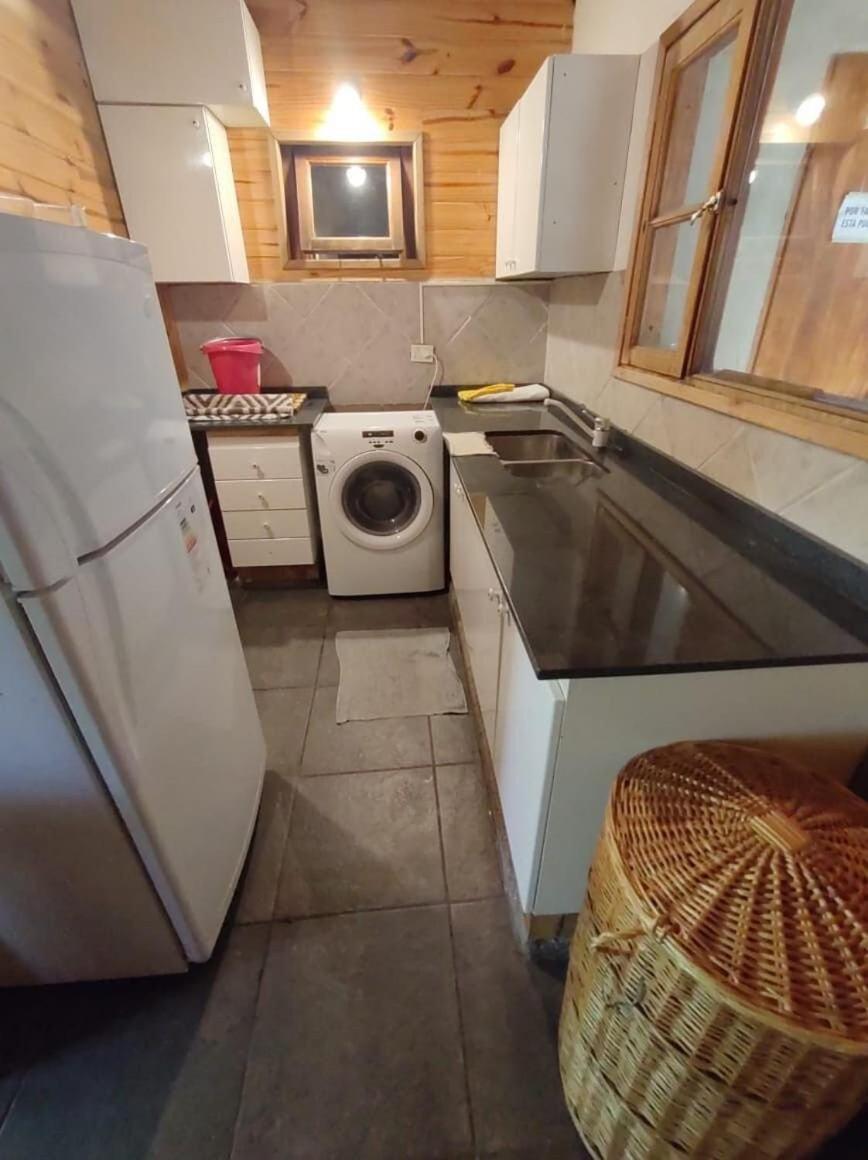 Cabaña rodeada de bosque nativo para 12 c parrilla
