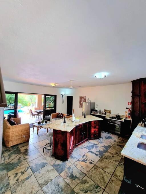 Luxury GuesthouseCo RiverDance