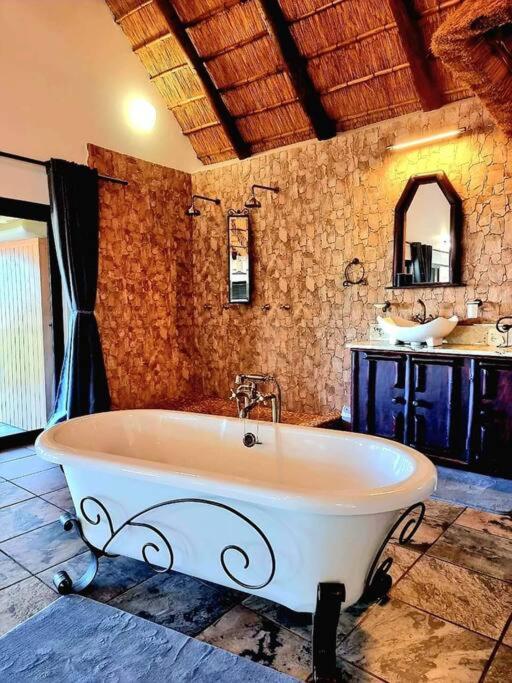 Luxury GuesthouseCo RiverDance