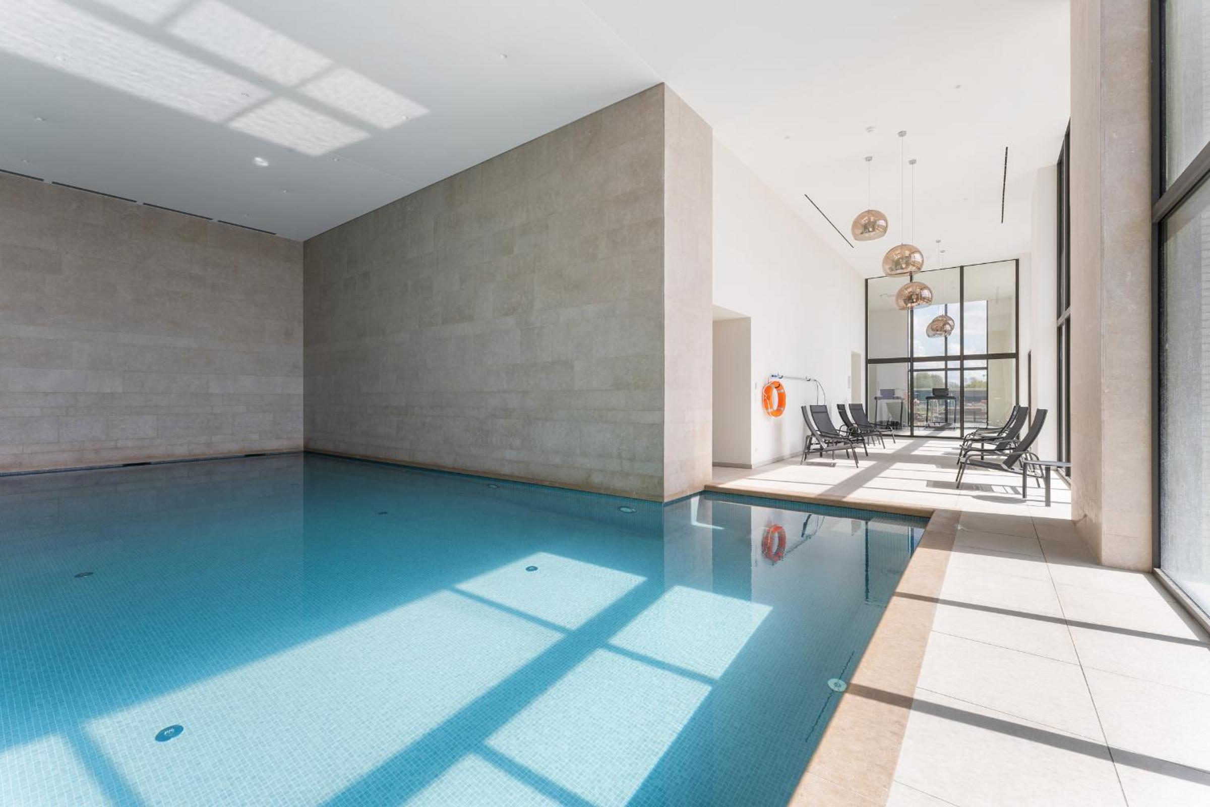 Central Park fenomenaal app met zwembad en gym!