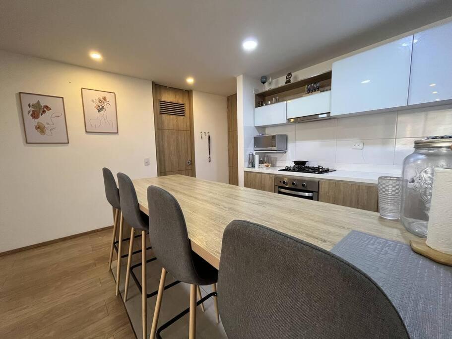 202 Arte & Comodidad, apartamento familiar en Usaquen