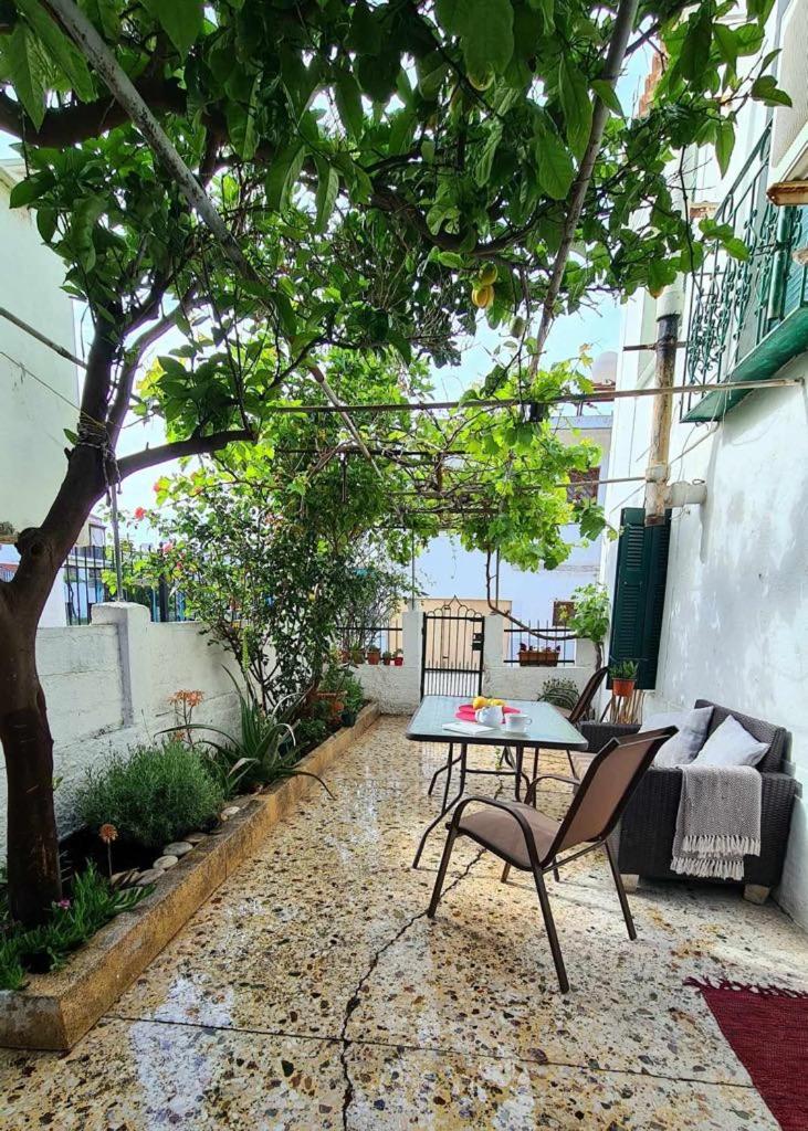 Old Villa Ormos