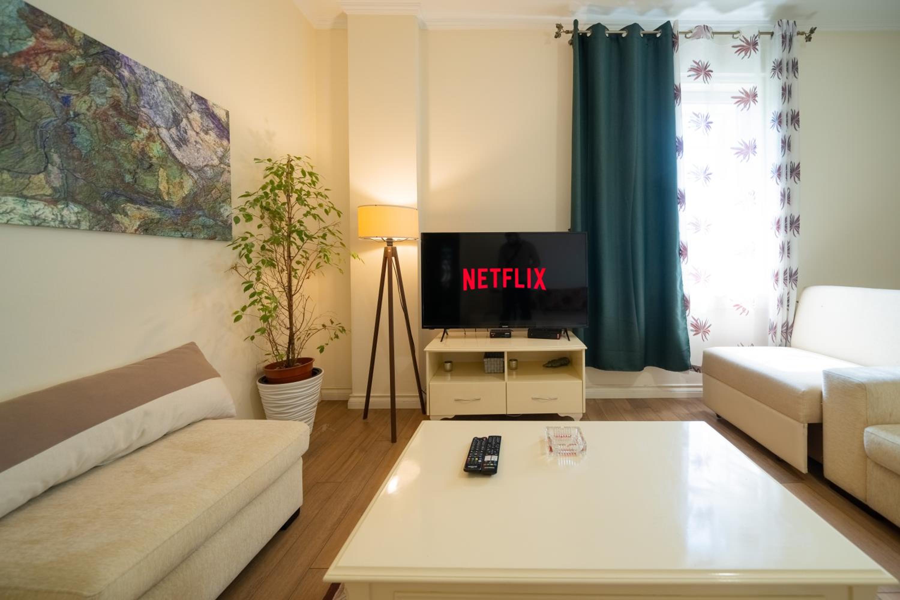 Prestigious Spacious Historical Apartment in city center