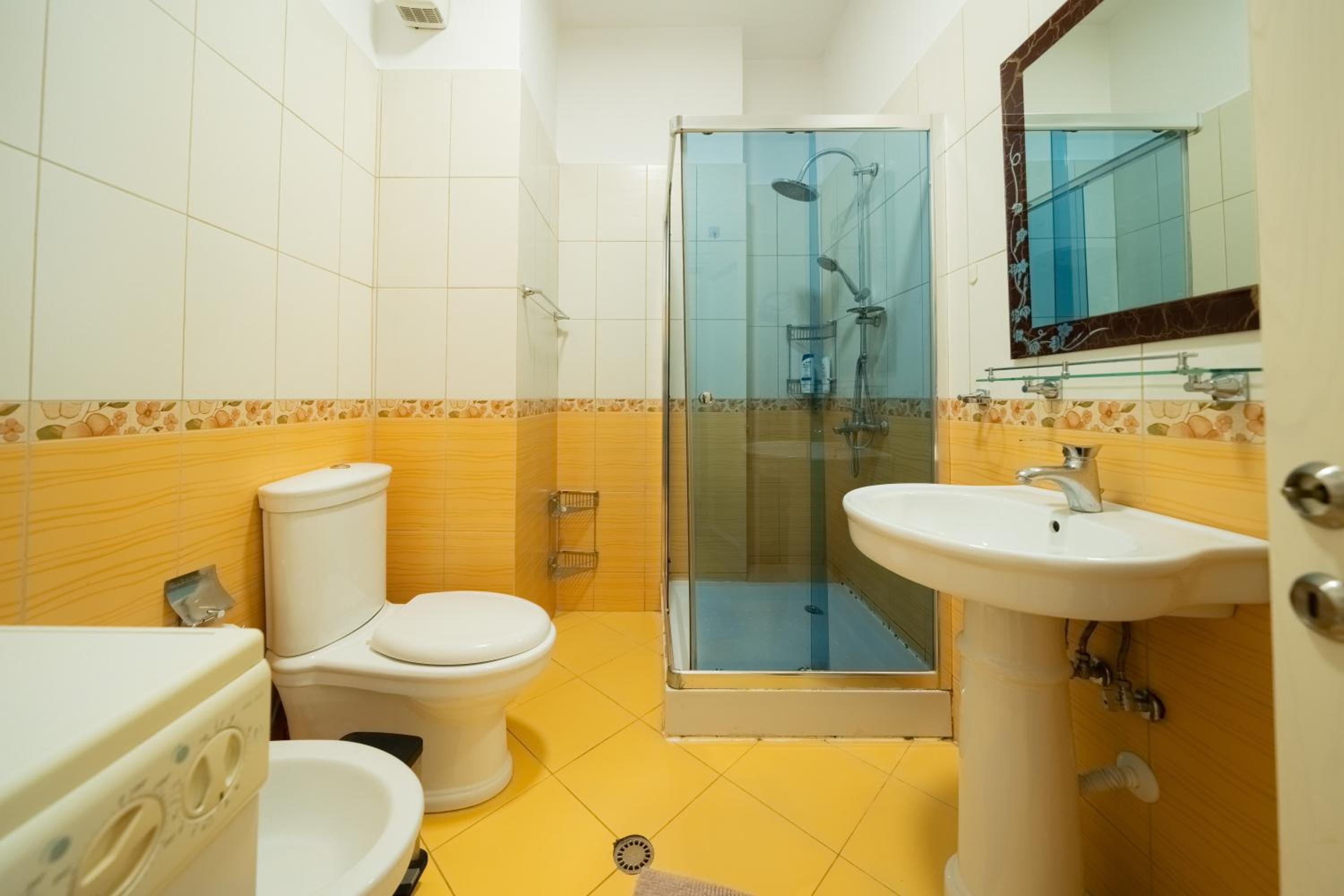 Prestigious Spacious Historical Apartment in city center