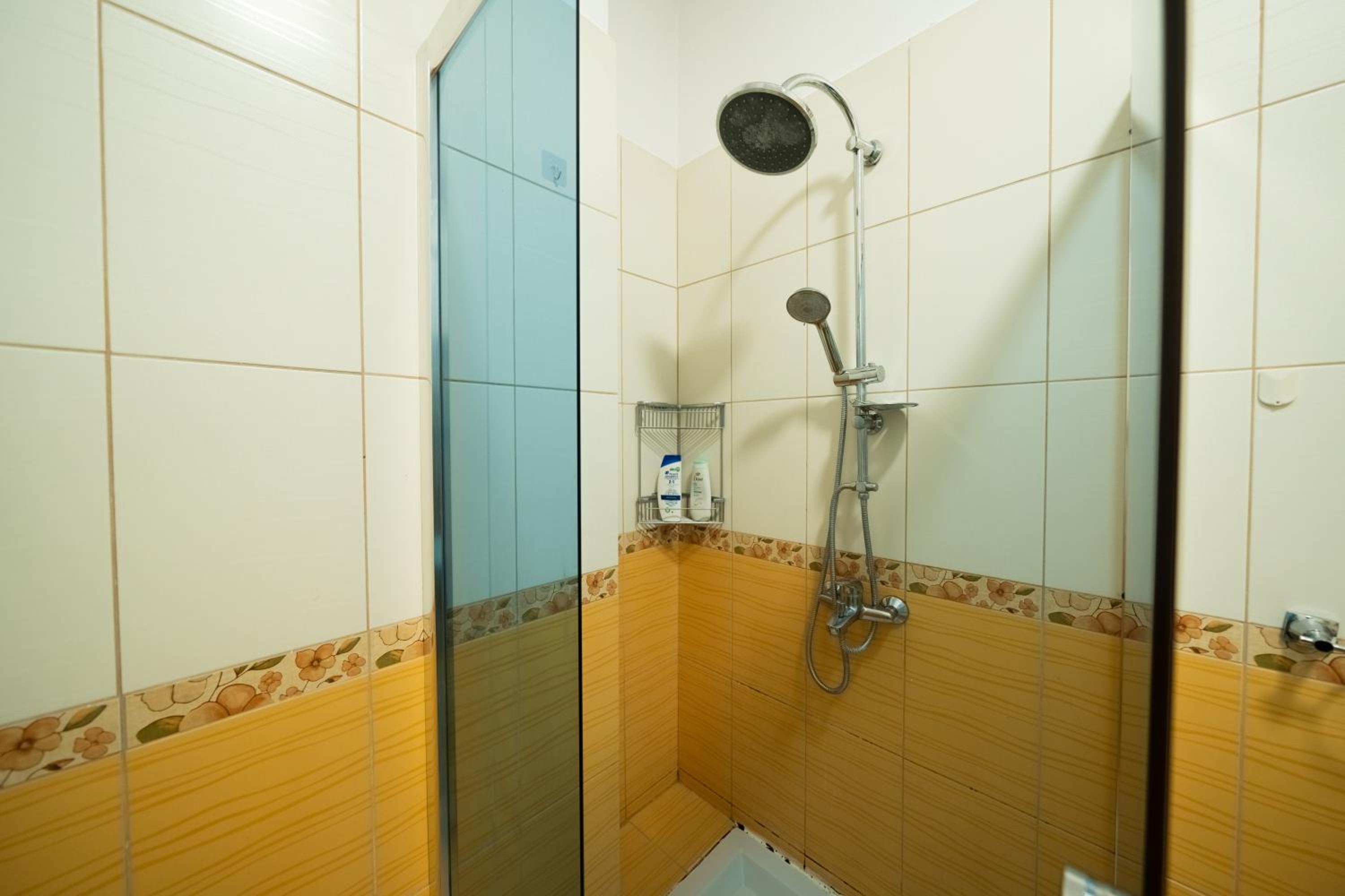 Prestigious Spacious Historical Apartment in city center