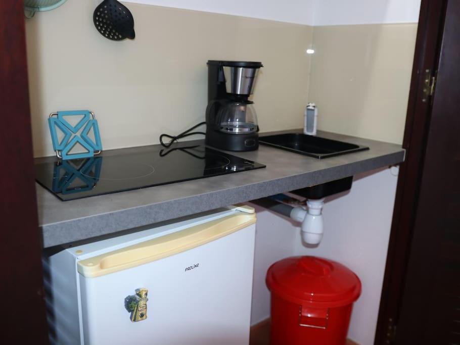 Appartement Ti'Carambole - vue mer pour 2 pers view 2