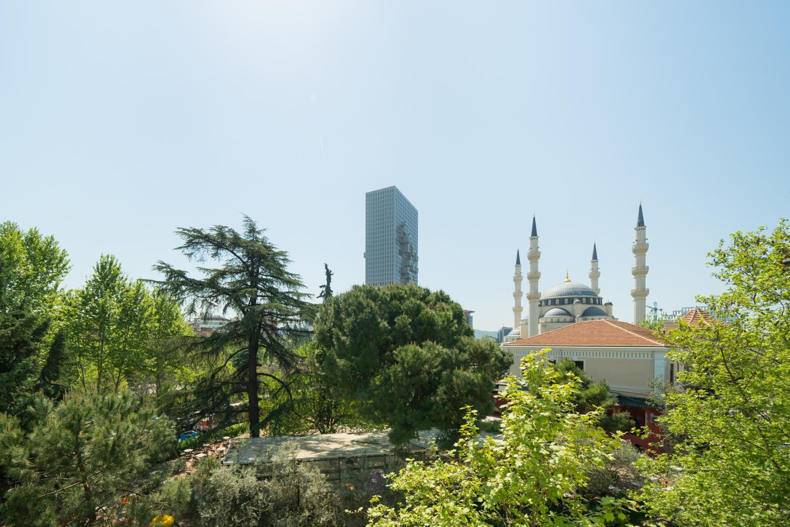Prestigious Spacious Historical Apartment in city center