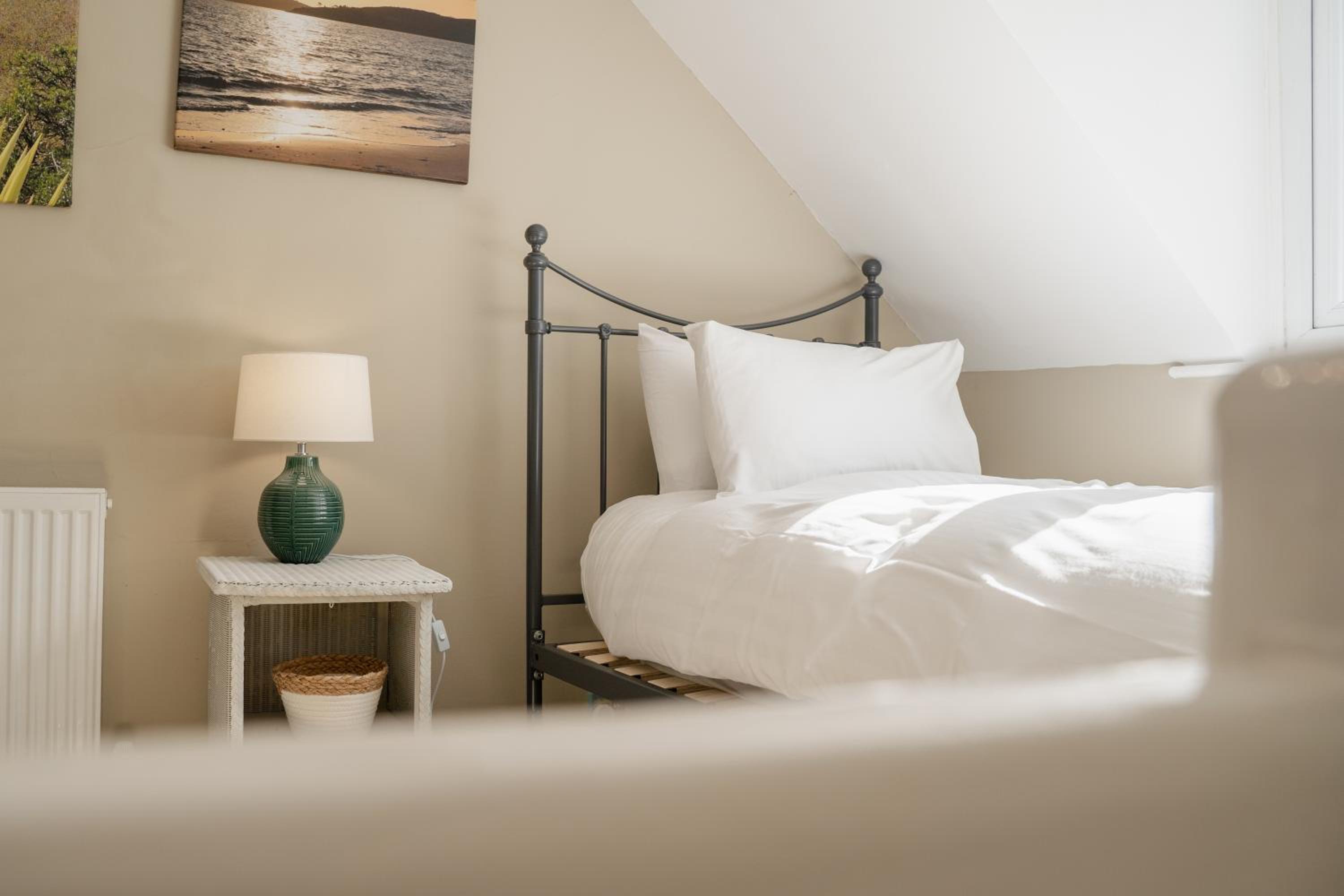 Cottage in lovely Rossett Village sleeps 7 view 5