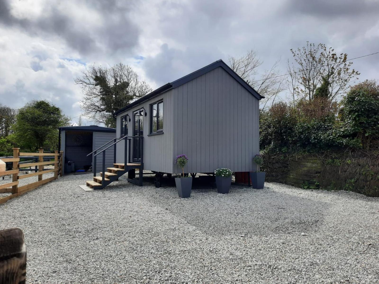 Beautiful Cabin near Padstow view 4