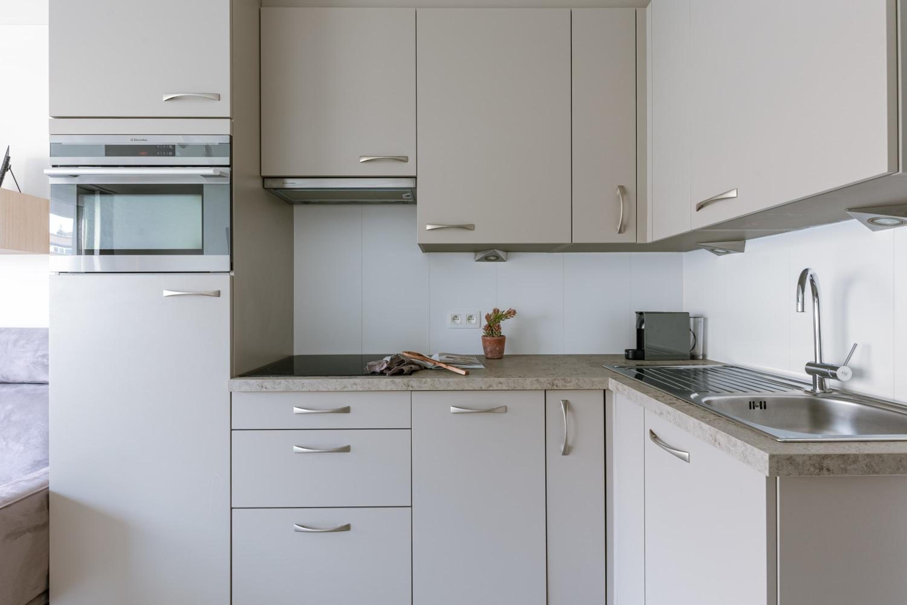 Casiola - Spacious & light apartment with double terrace