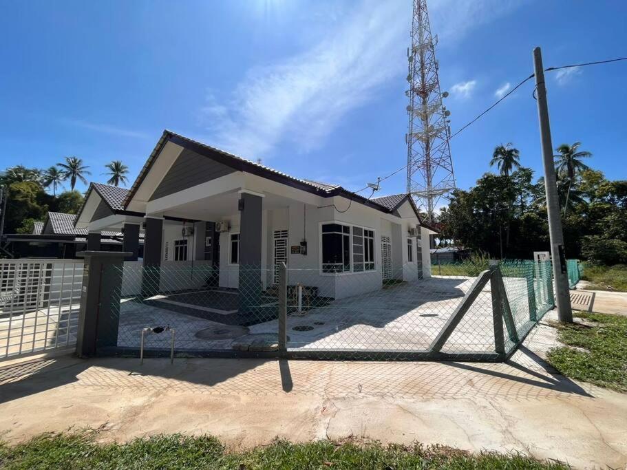 Homestay Tengku Arif Batu Rakit photo 1
