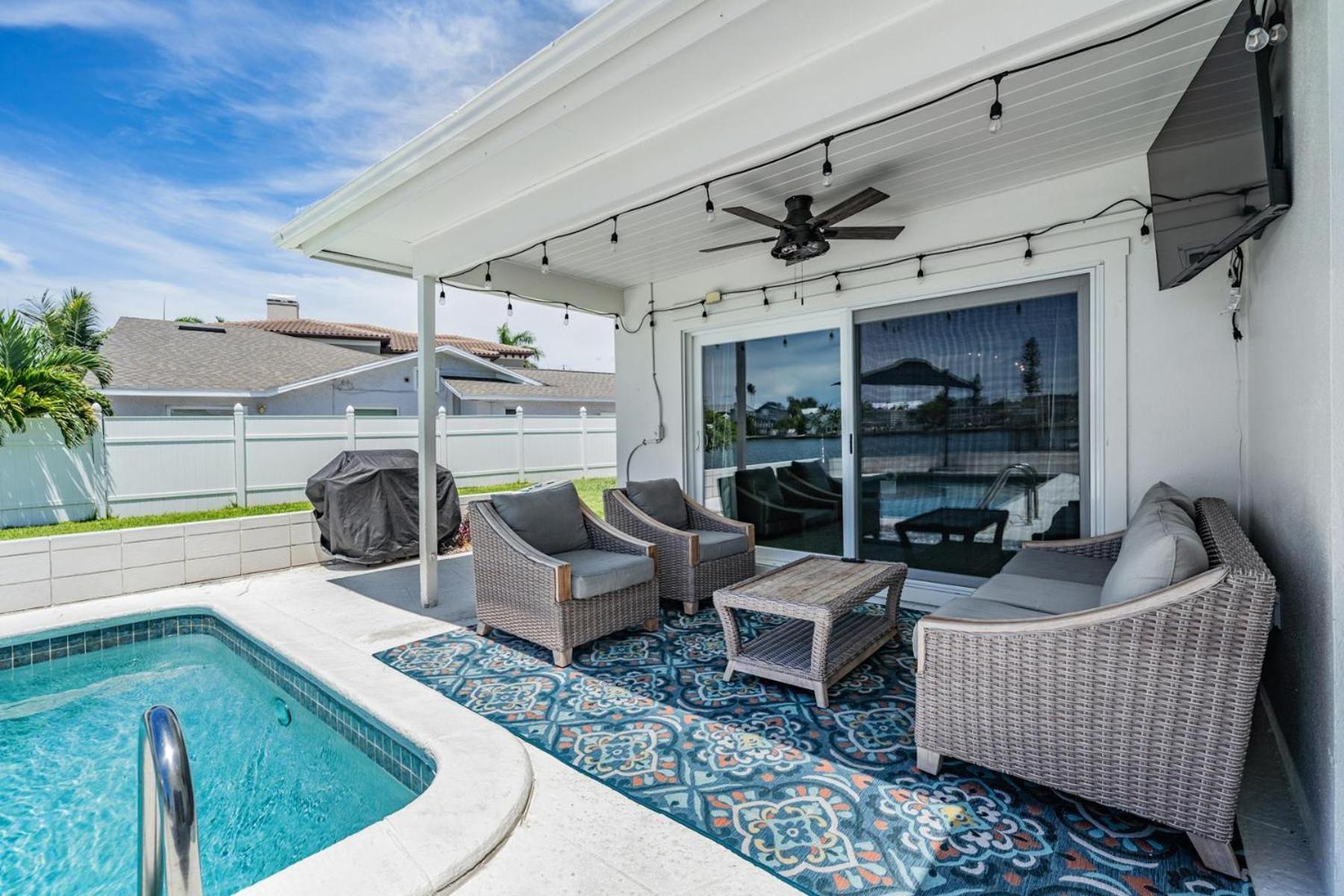 Harbor Drive view 5