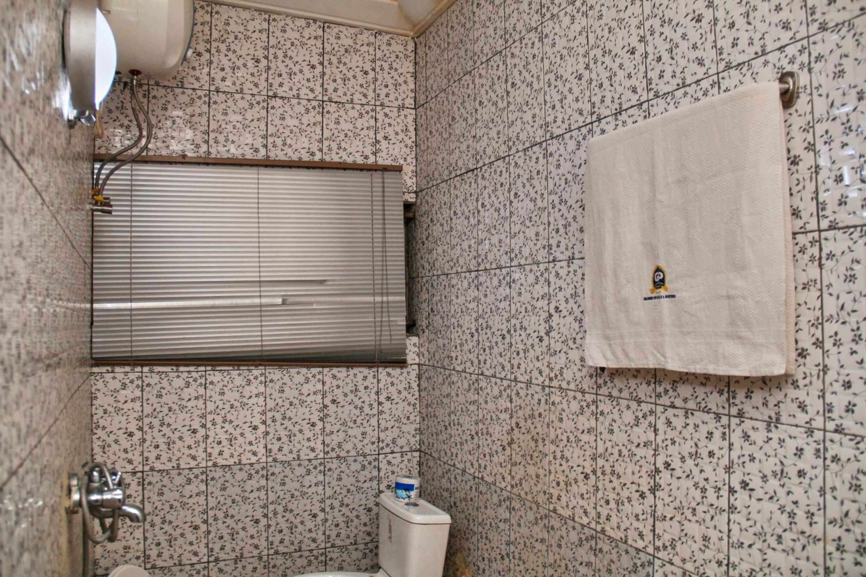 GLAMOUR PARK HOTEL AND APARTMENT view 4