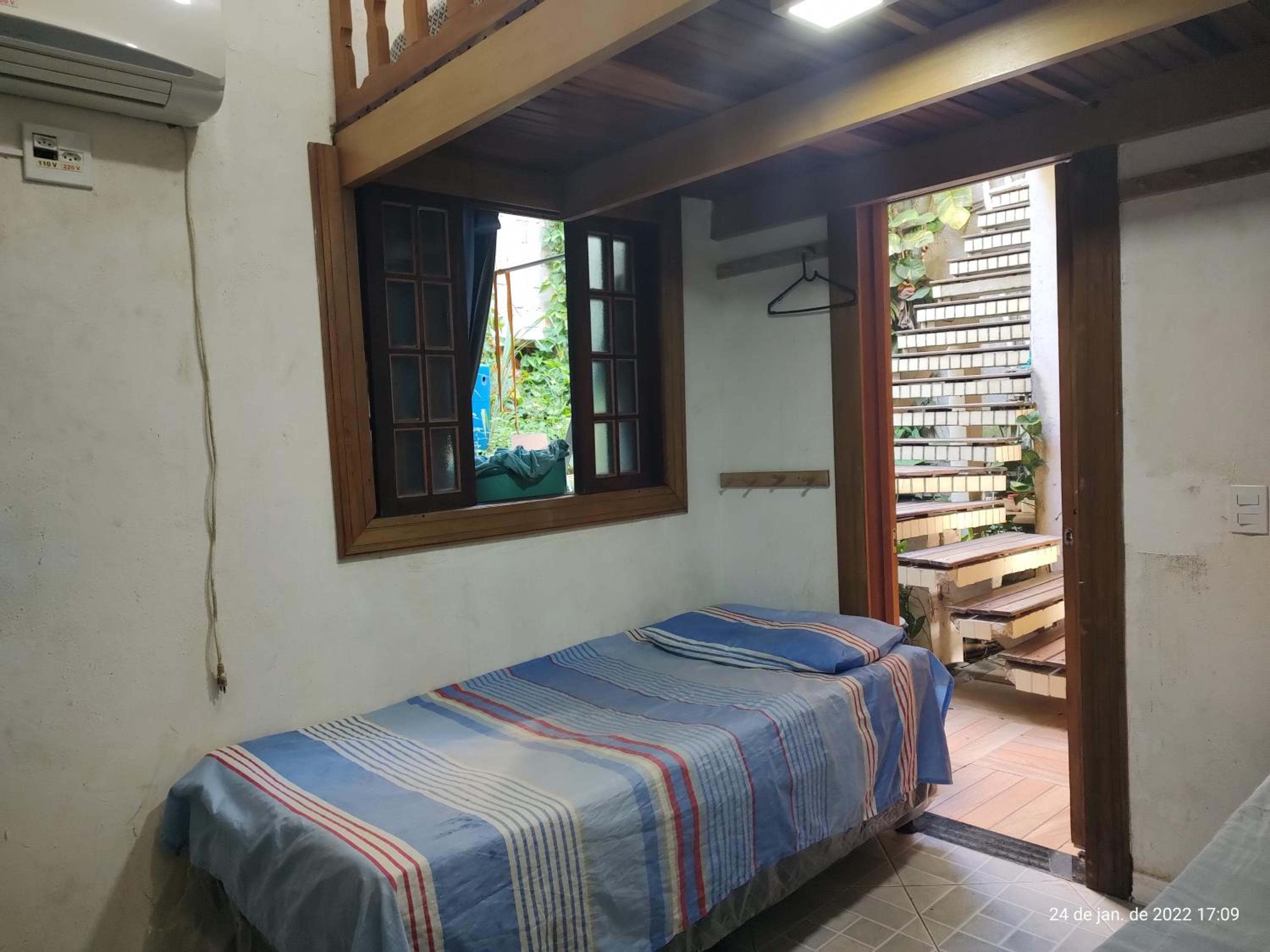 Cobertura com piscina e churrasqueira privativas