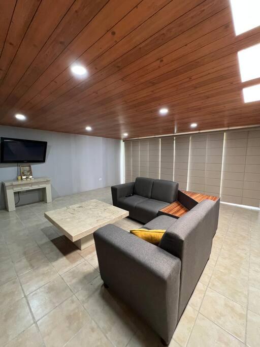 Alcatraz Residencial Las Flores Malecon
