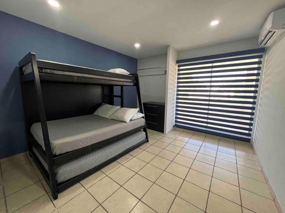 Alcatraz Residencial Las Flores Malecon