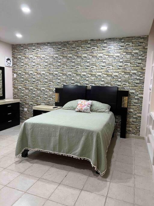 Alcatraz Residencial Las Flores Malecon
