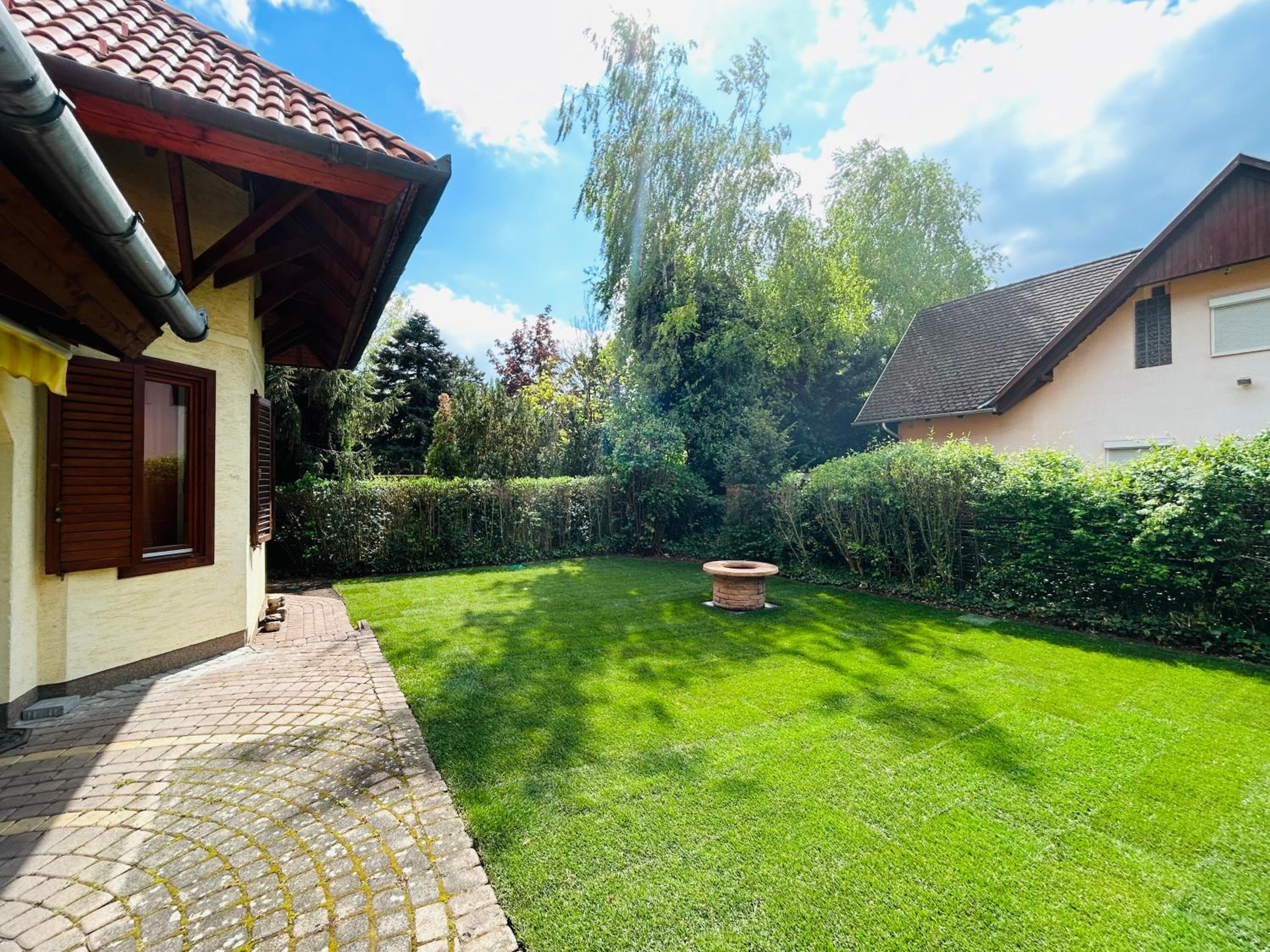 Nefelejts Deluxe Home