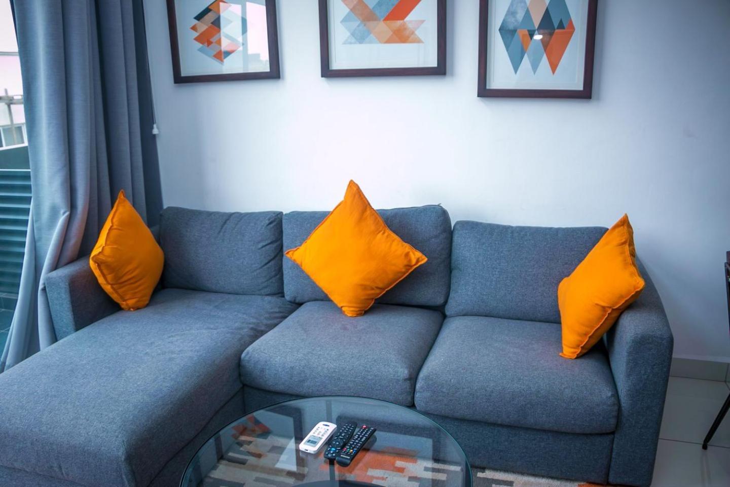Embassy Gardens by seli apartments view 4