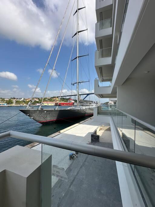 Luxe appartement uitzicht op stad, zee en Handelskade