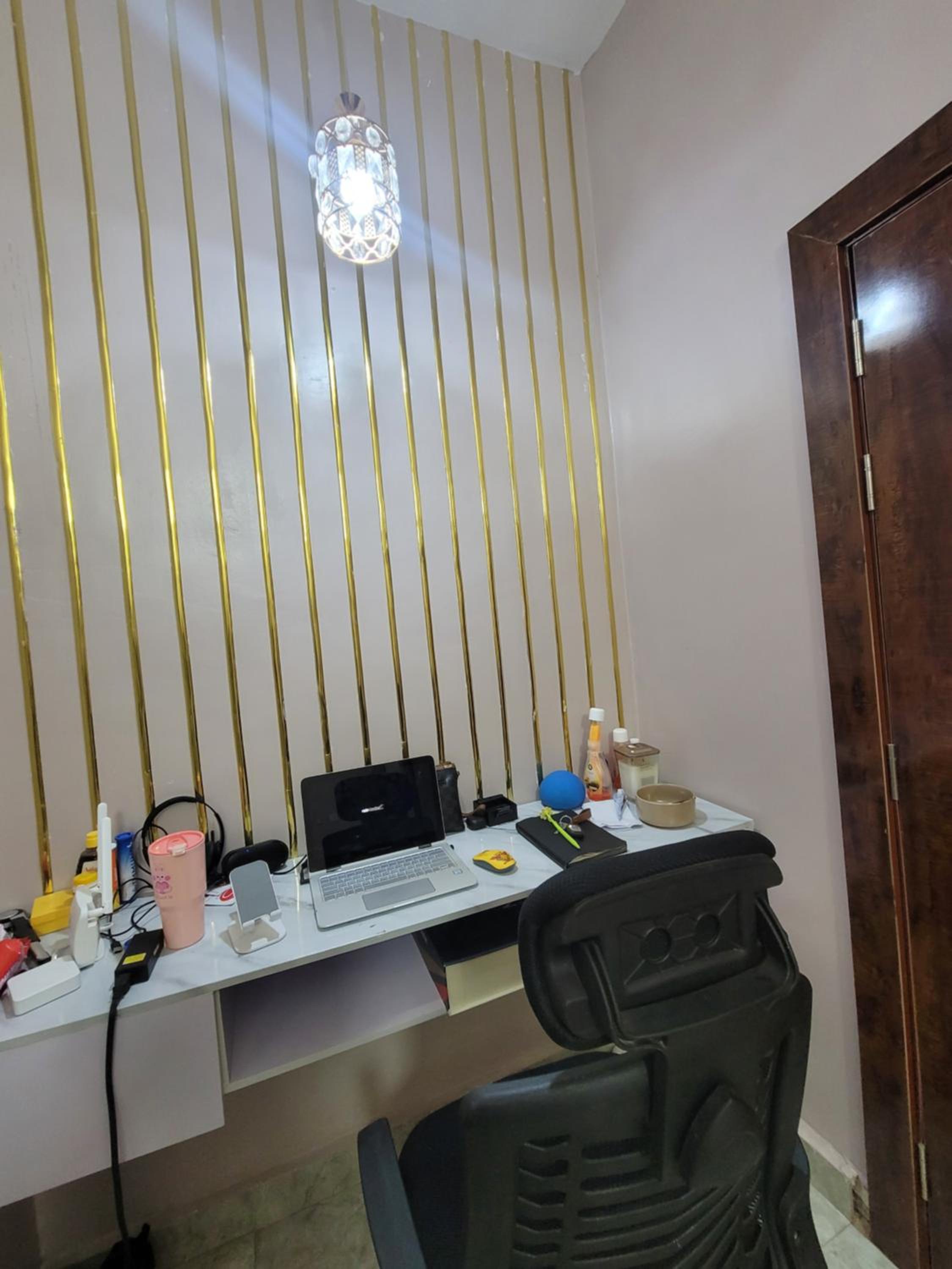 Superb 1 Bedroom Apartment