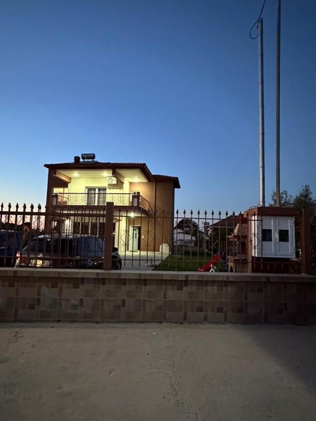 Villa Aurora