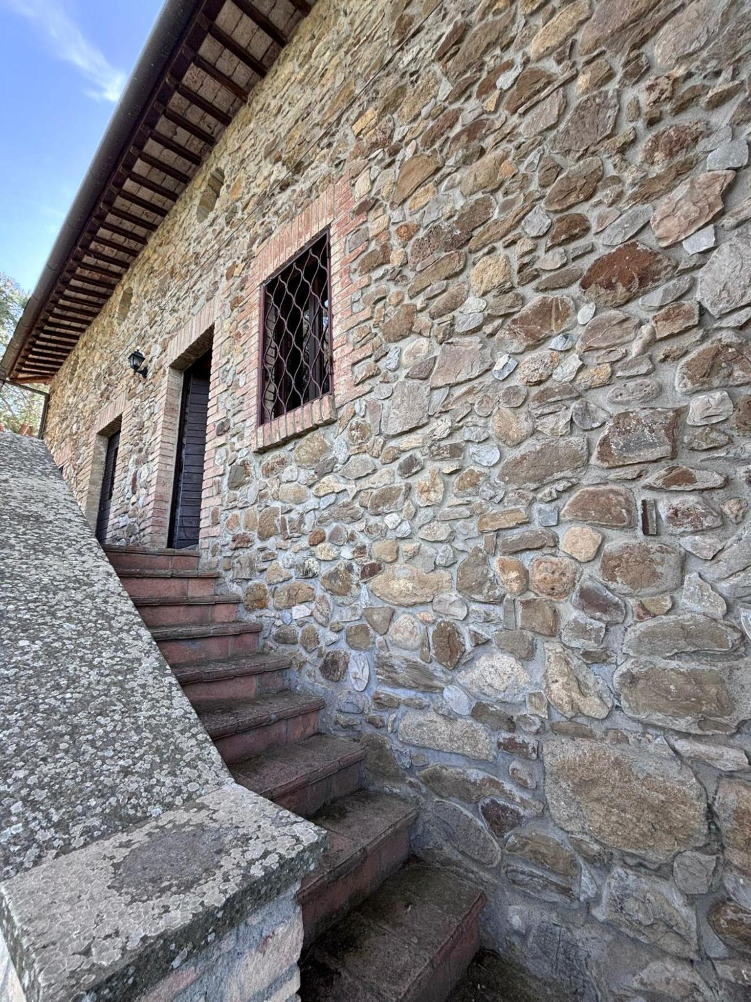 Photo 47