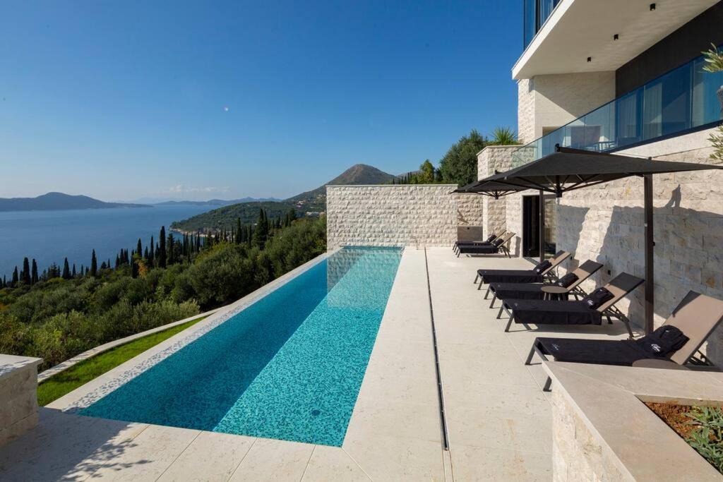 Elena's Villa