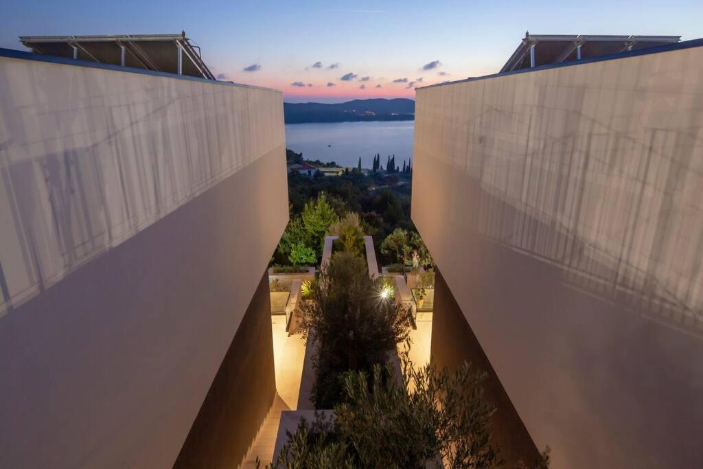 Elena's Villa