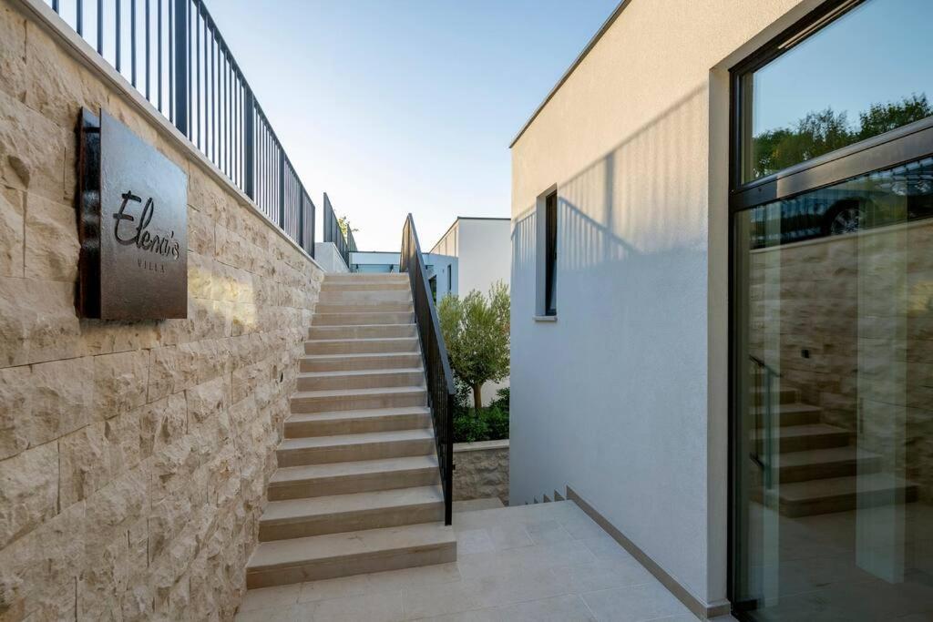 Elena's Villa